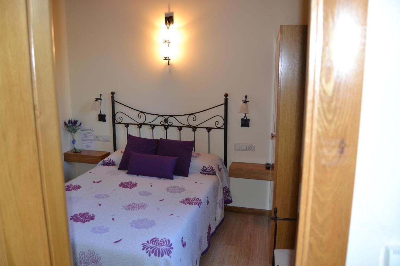 Standard Double Room photo 3