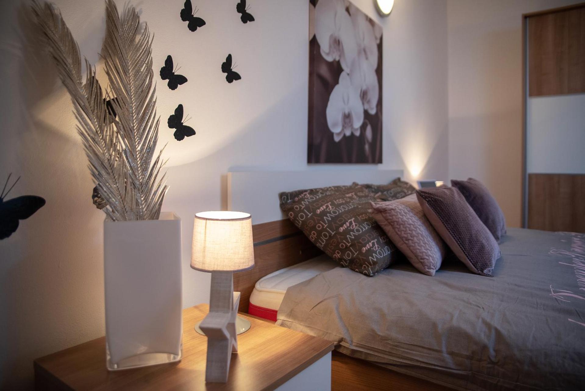 Two-Bedroom Apartment - Photo 4