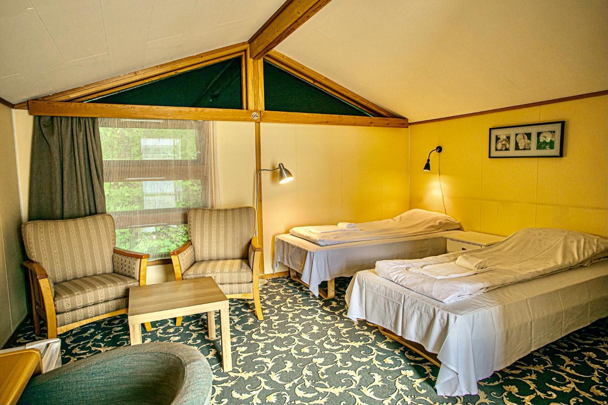 Cottage (4 Adults)