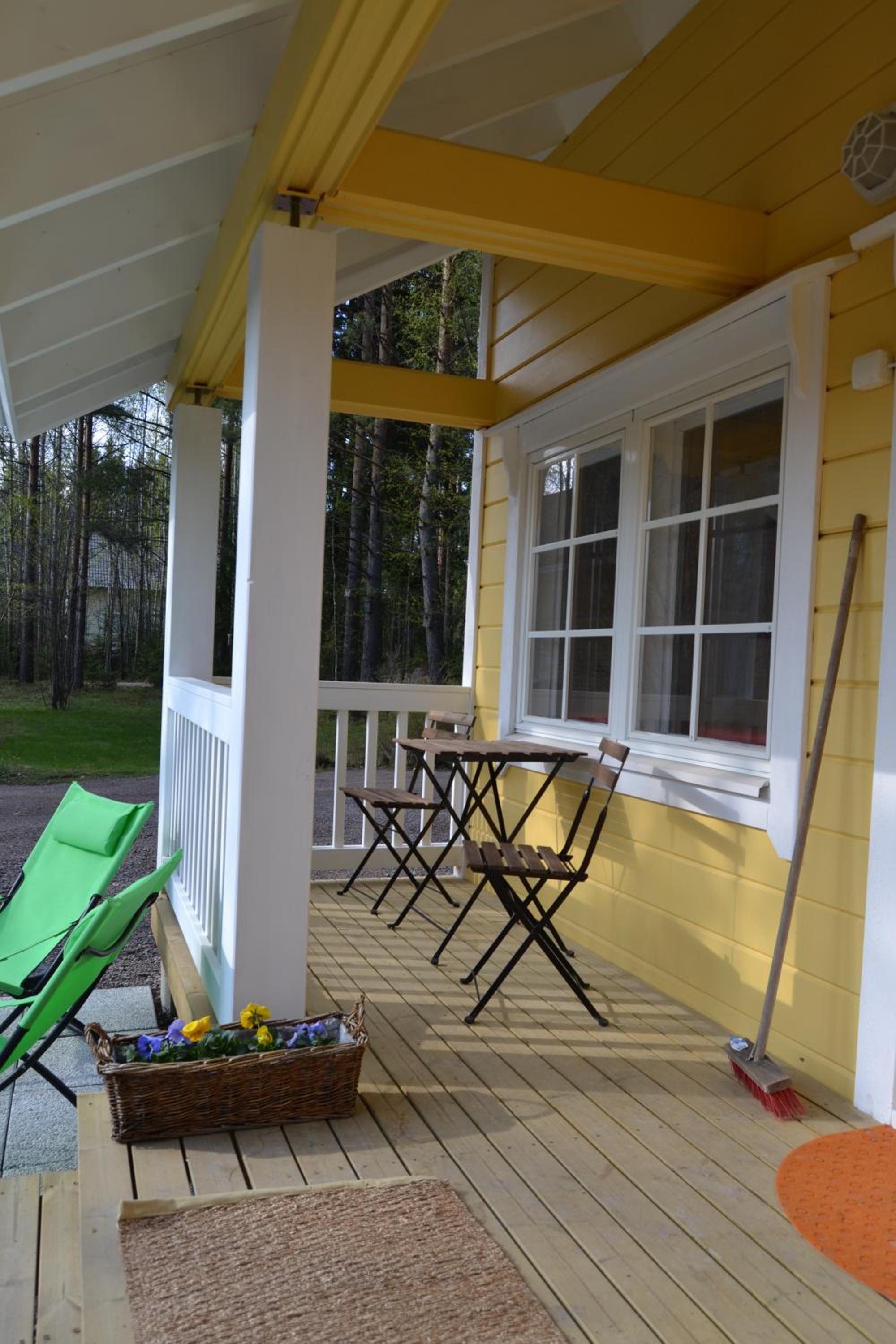 Two-Bedroom Cottage photo 2