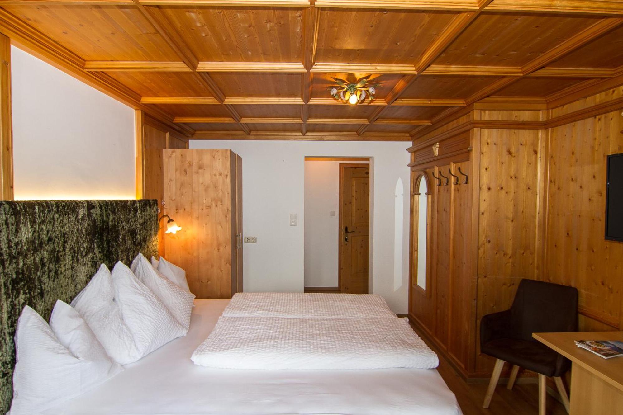 Double Room with Balcony photo 2