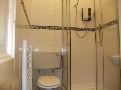 Two-Bedroom House photo 3