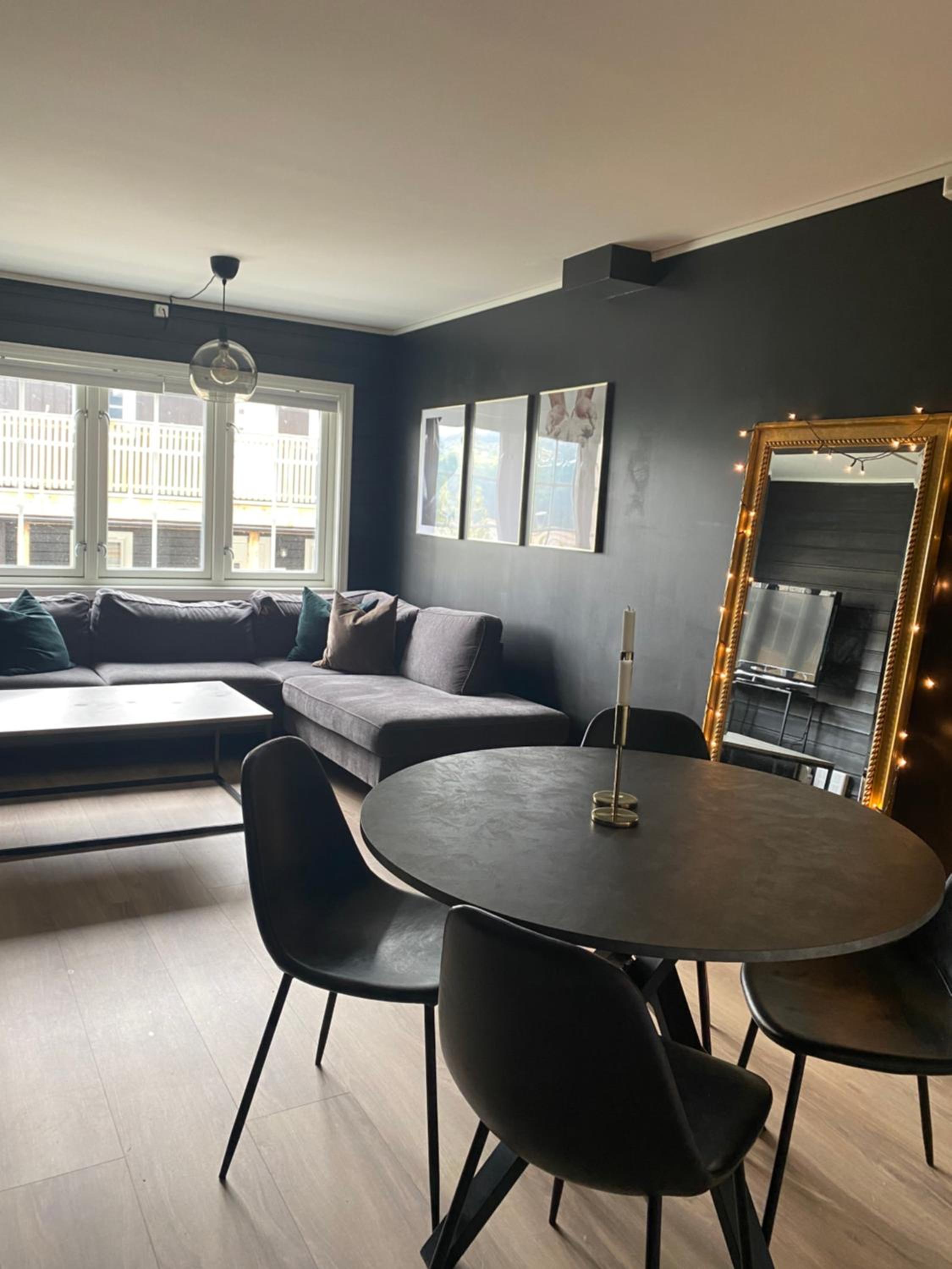 Two-Bedroom Apartment - Photo 12