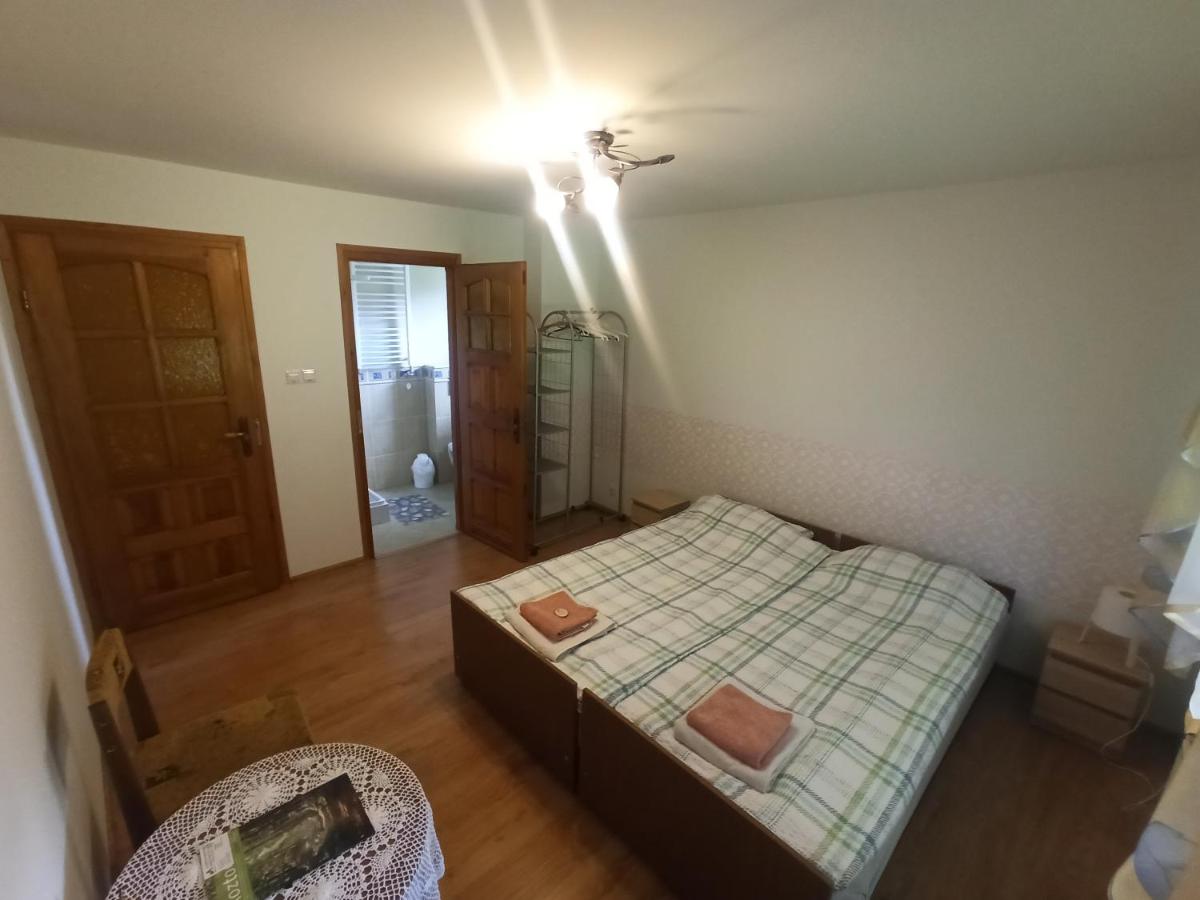 Double Room with Private Bathroom photo 1
