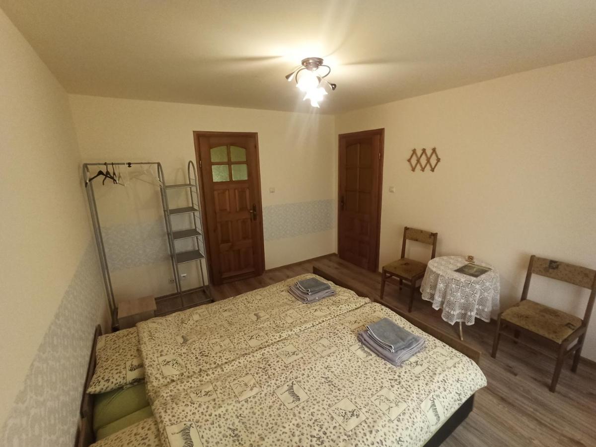 Double Room with Private Bathroom photo 2