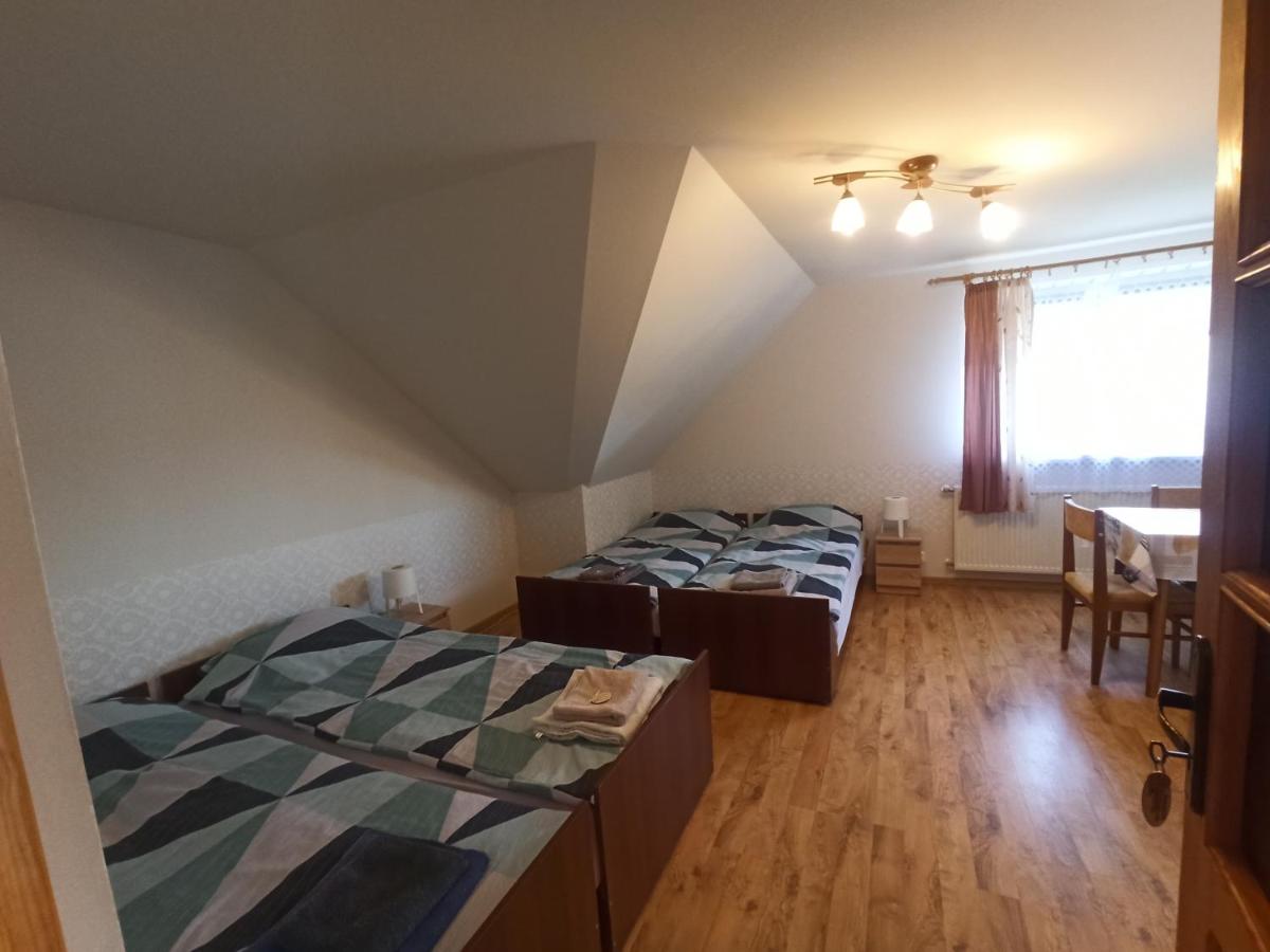 Quadruple Room with Private Bathroom photo 1