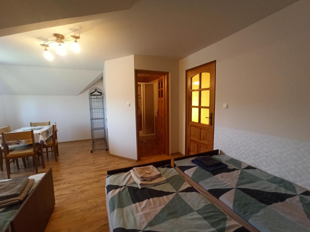 Quadruple Room with Private Bathroom photo 2