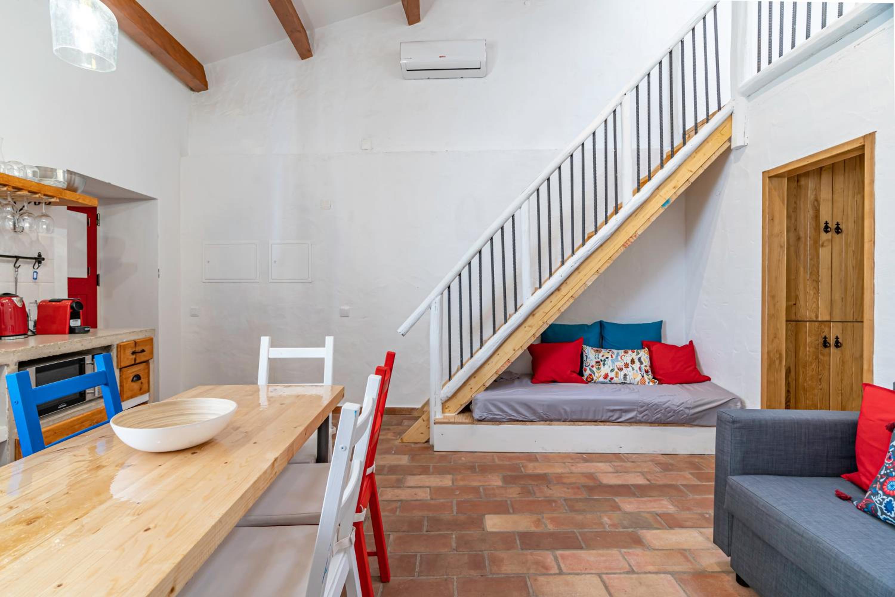 Two-Bedroom House - Photo 1