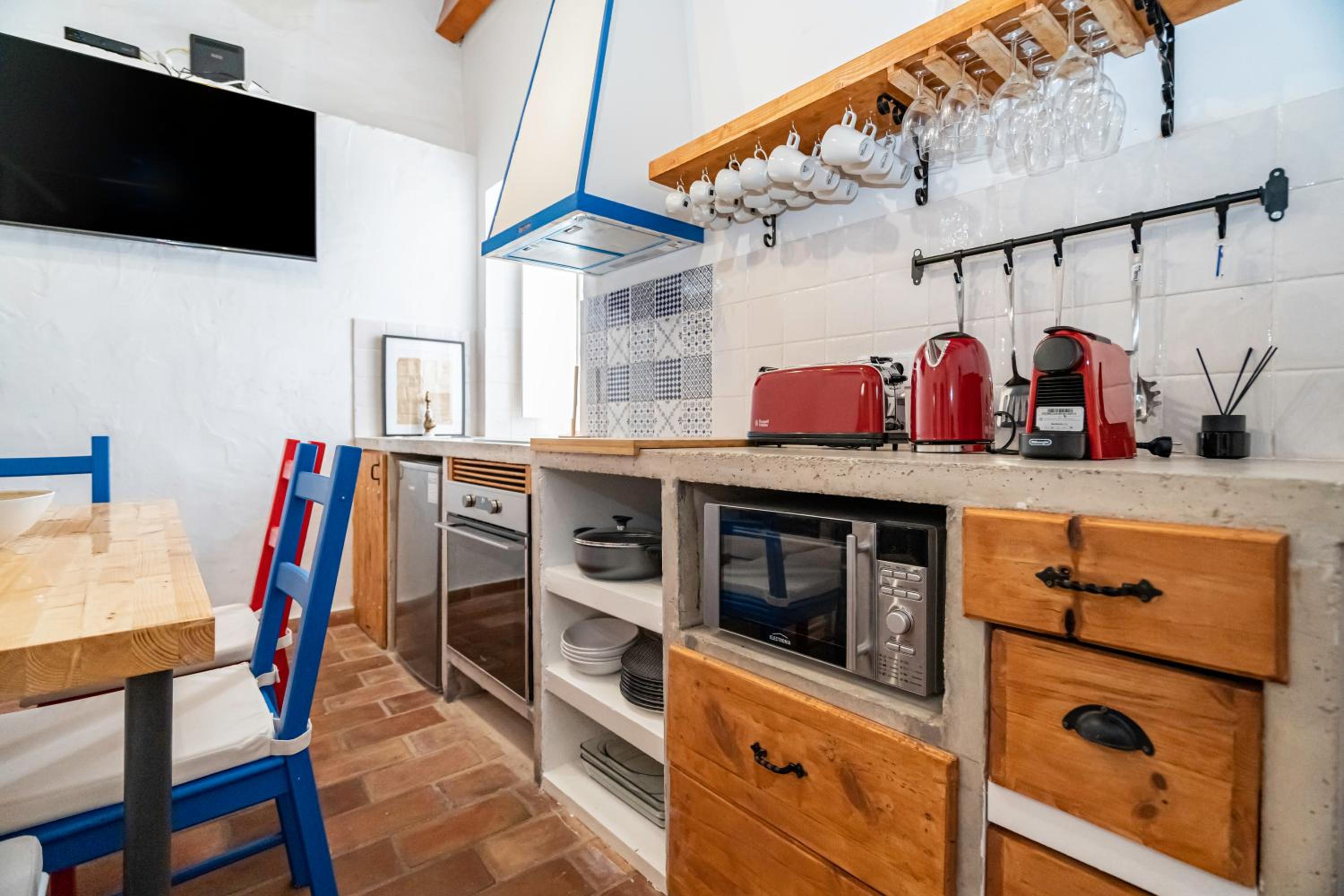 Two-Bedroom House - Photo 12
