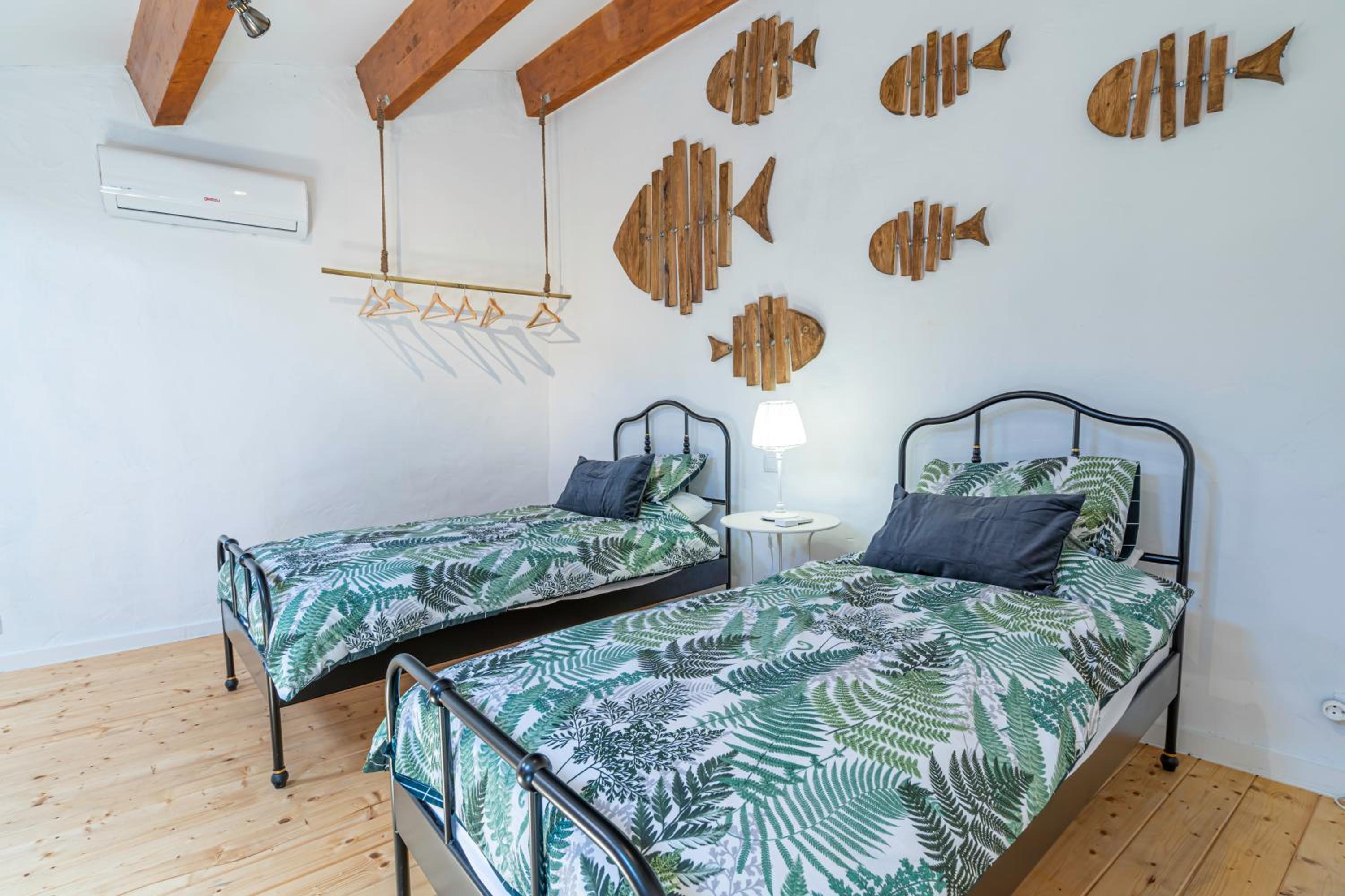 Two-Bedroom House - Photo 7