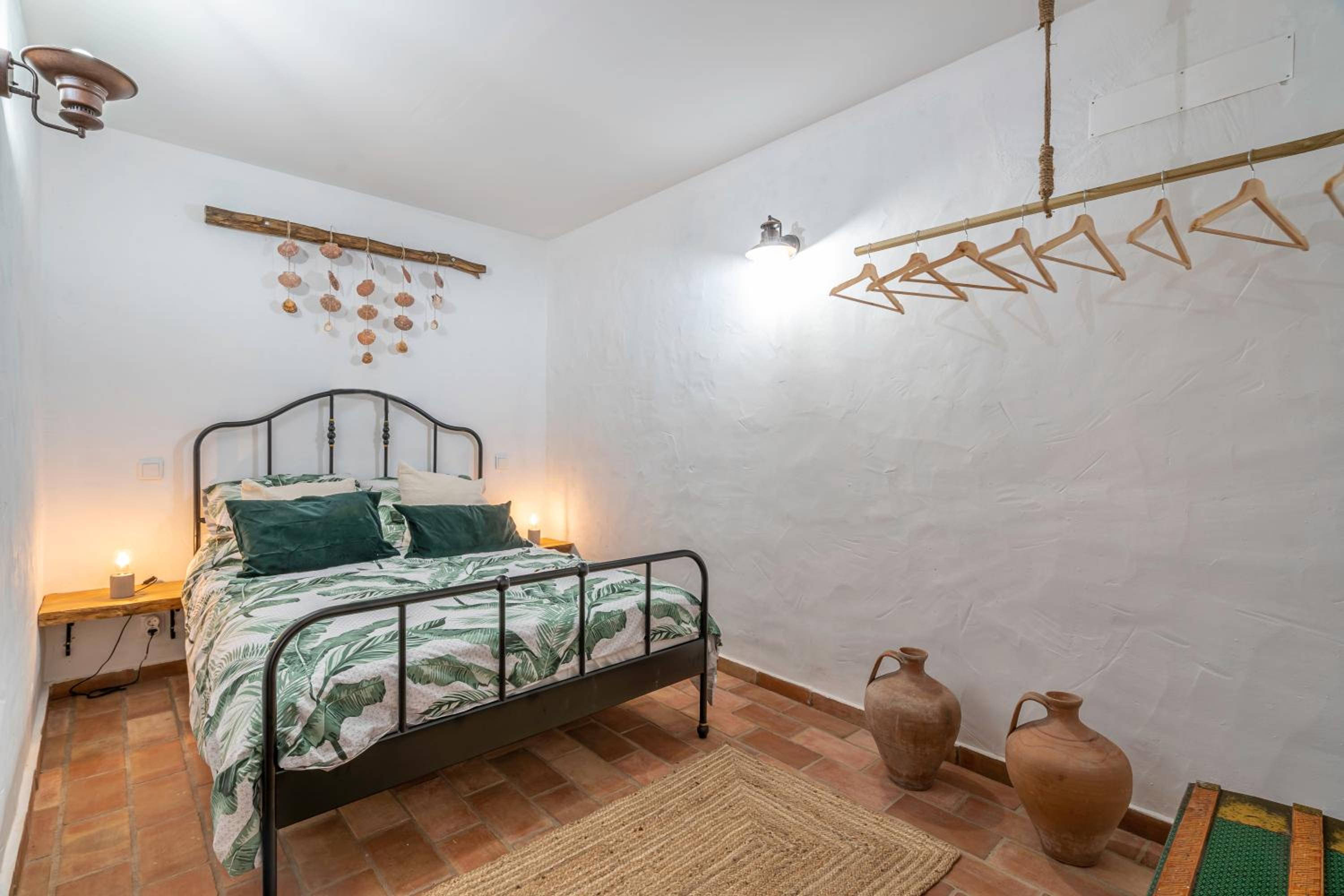 Two-Bedroom House - Photo 3