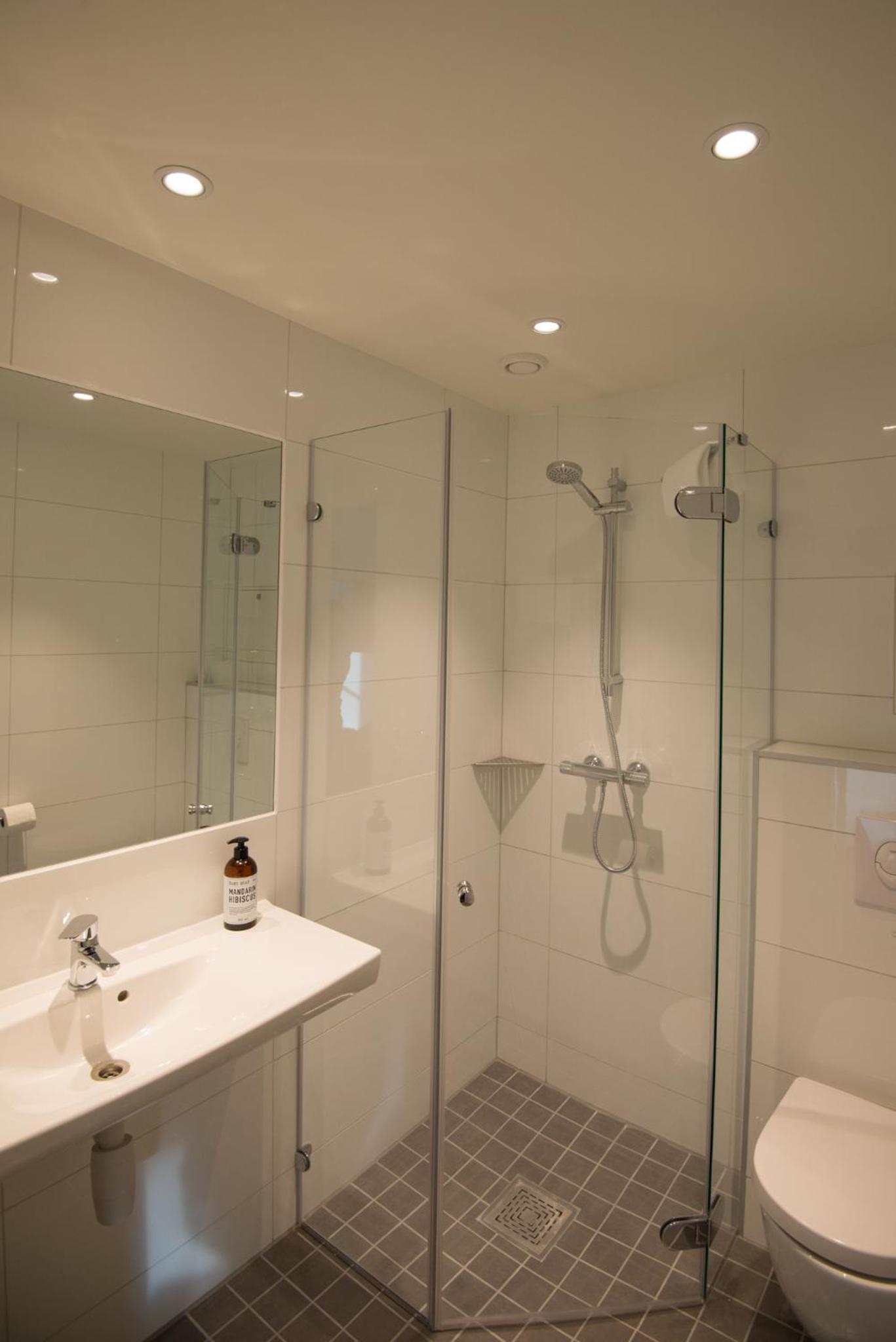 Standard Double Room - Photo 2