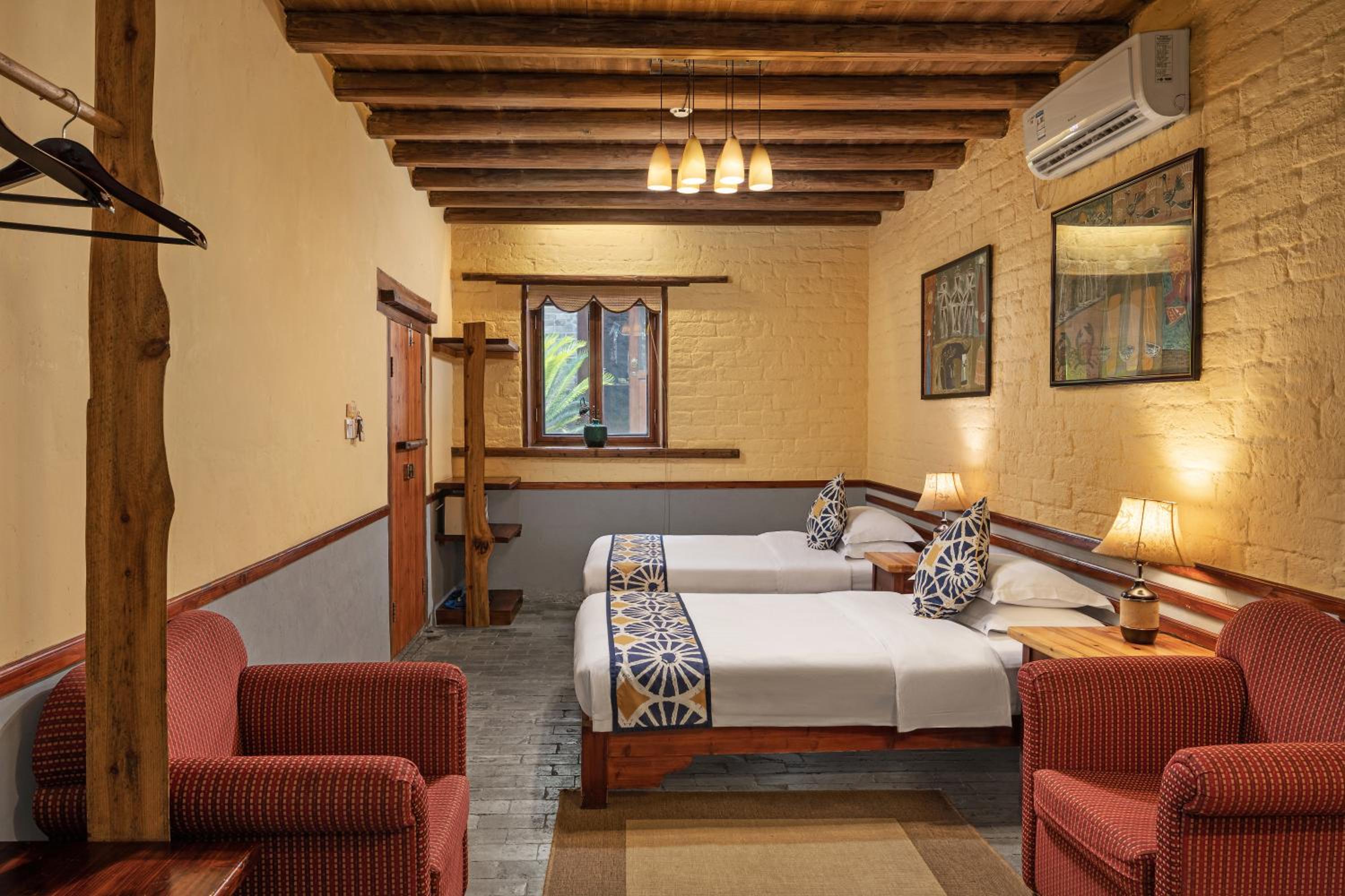 Twin Room - Photo 1