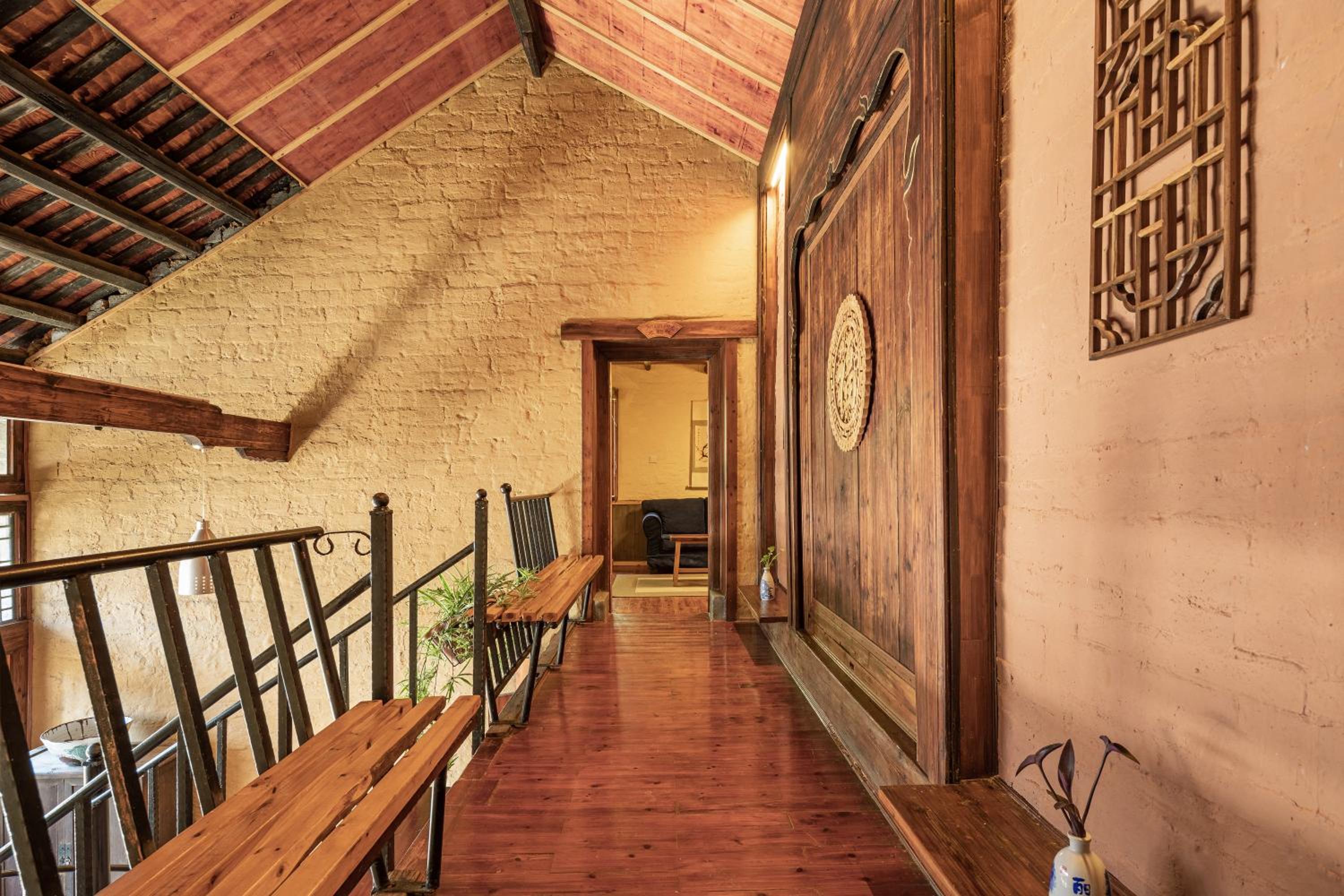 Family Room - Photo 9
