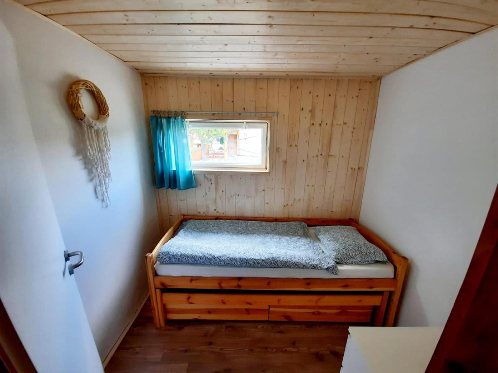 Three-Bedroom House photo 2
