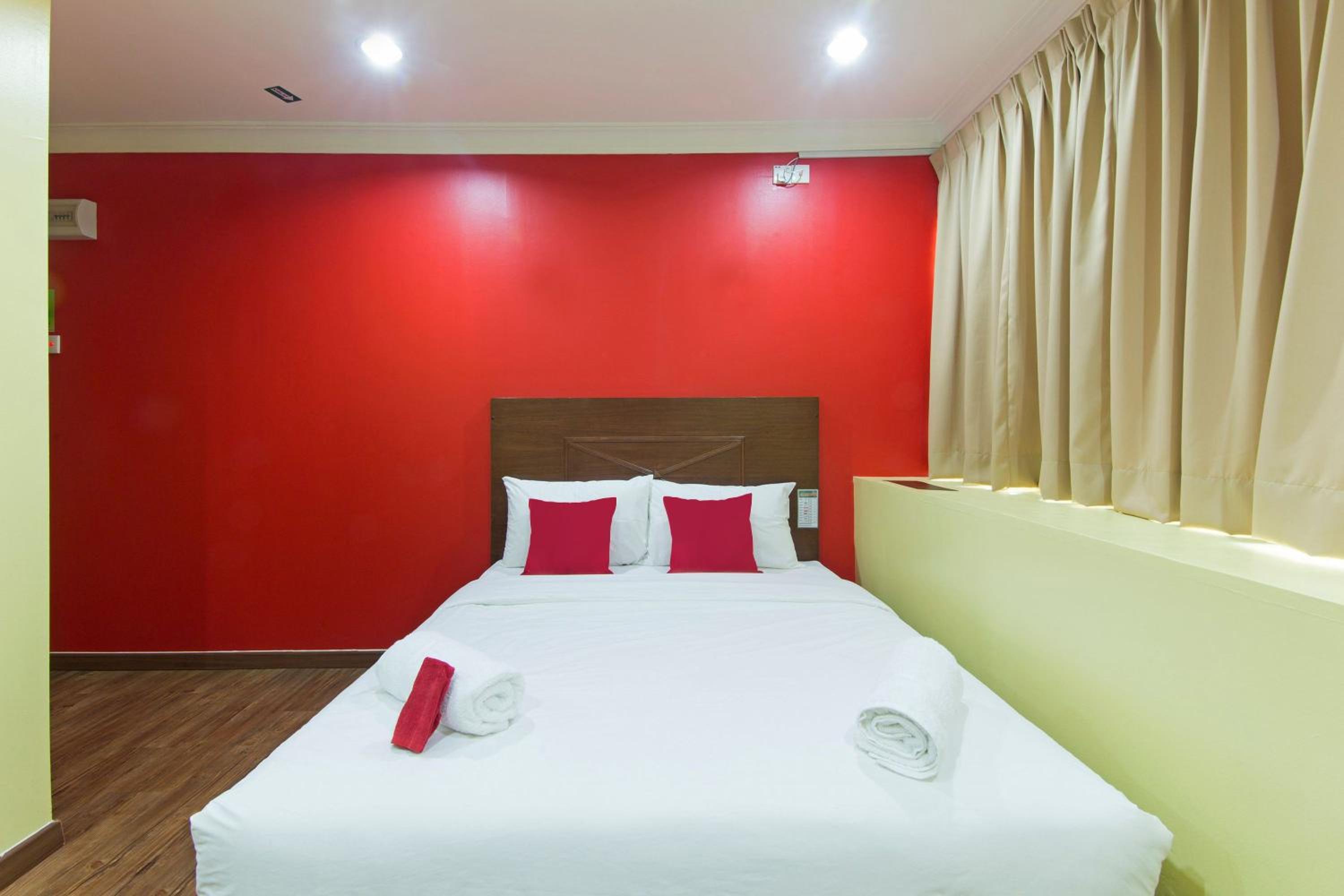 Premium Queen Room photo 3