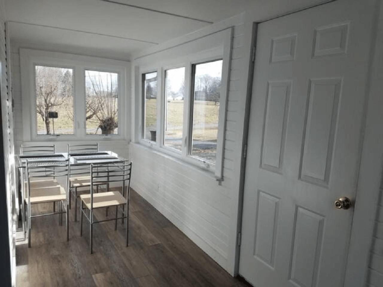 Two-Bedroom House photo 3