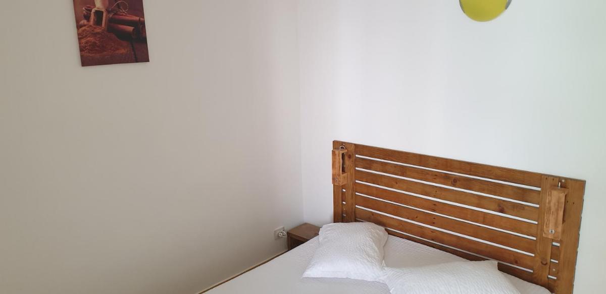 Standard King Room photo 3