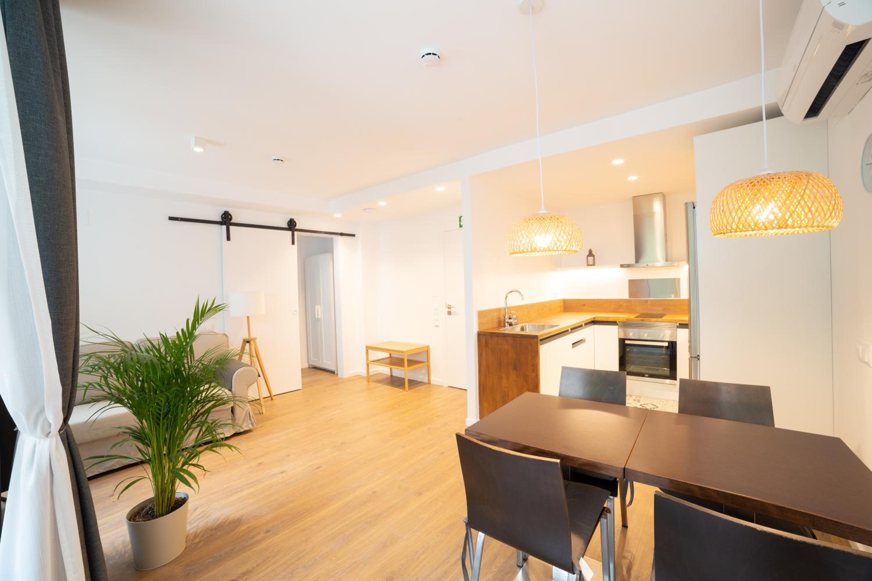 Apartamento con vista al jardín