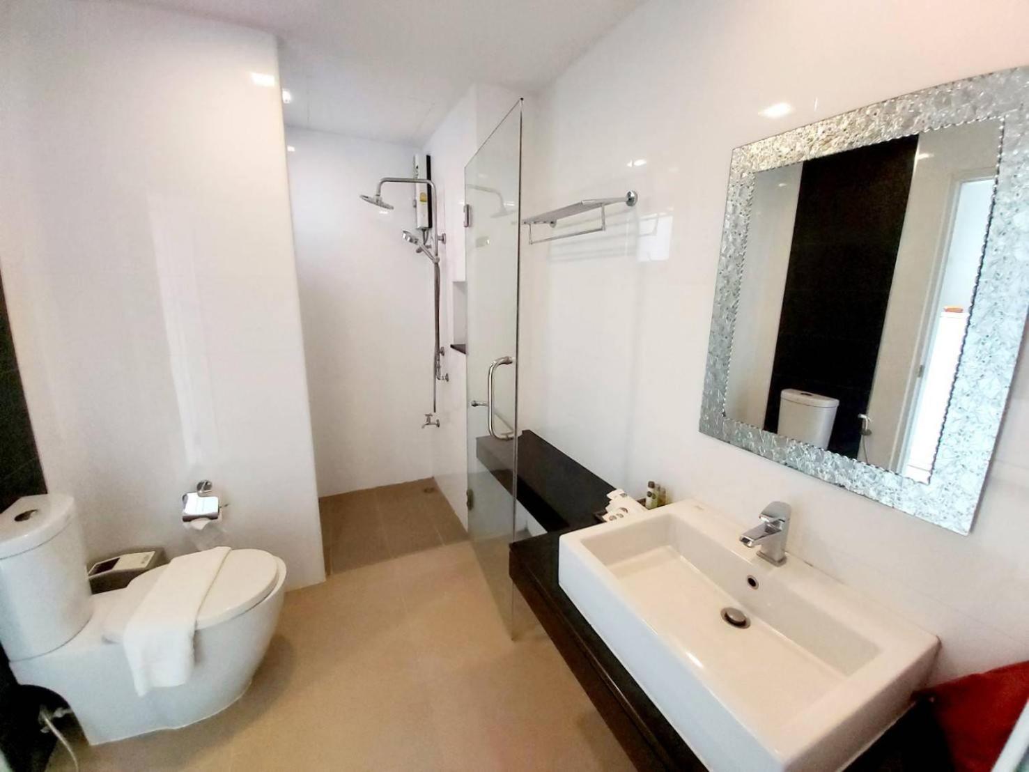 Deluxe Twin Room photo 2