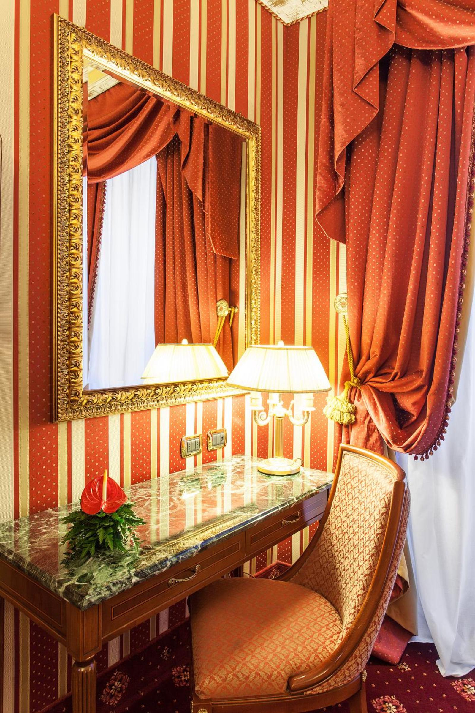 Deluxe Triple Room