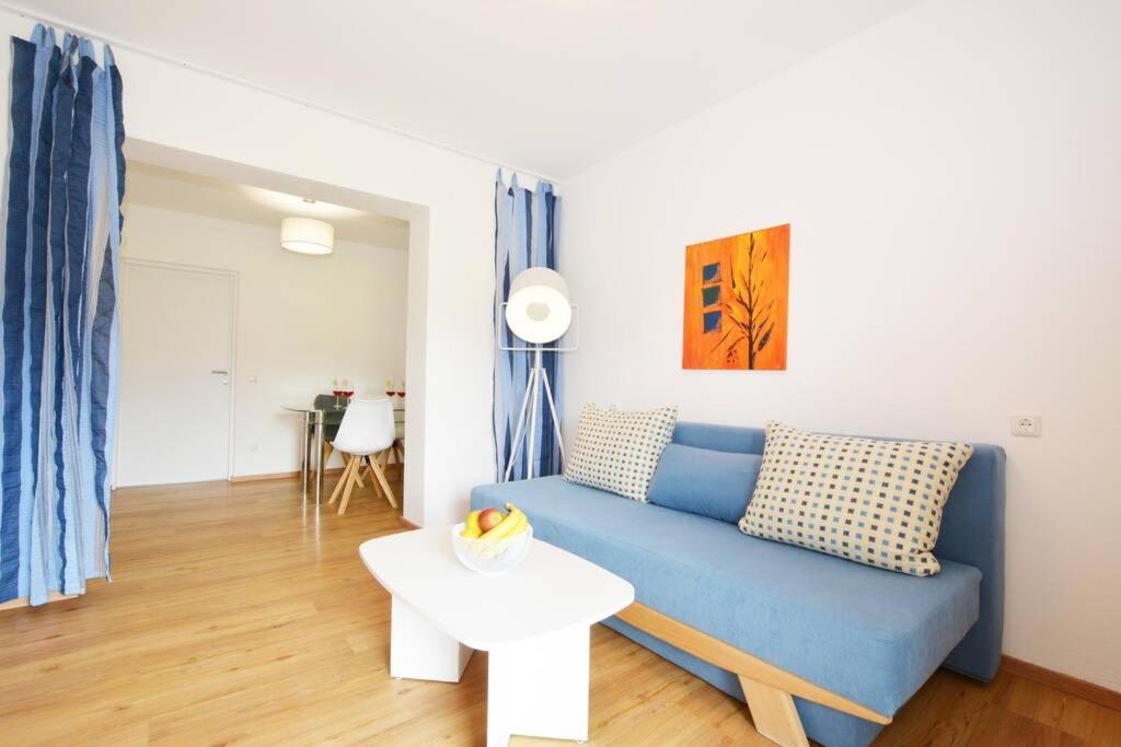 One-Bedroom Apartment - Photo 6
