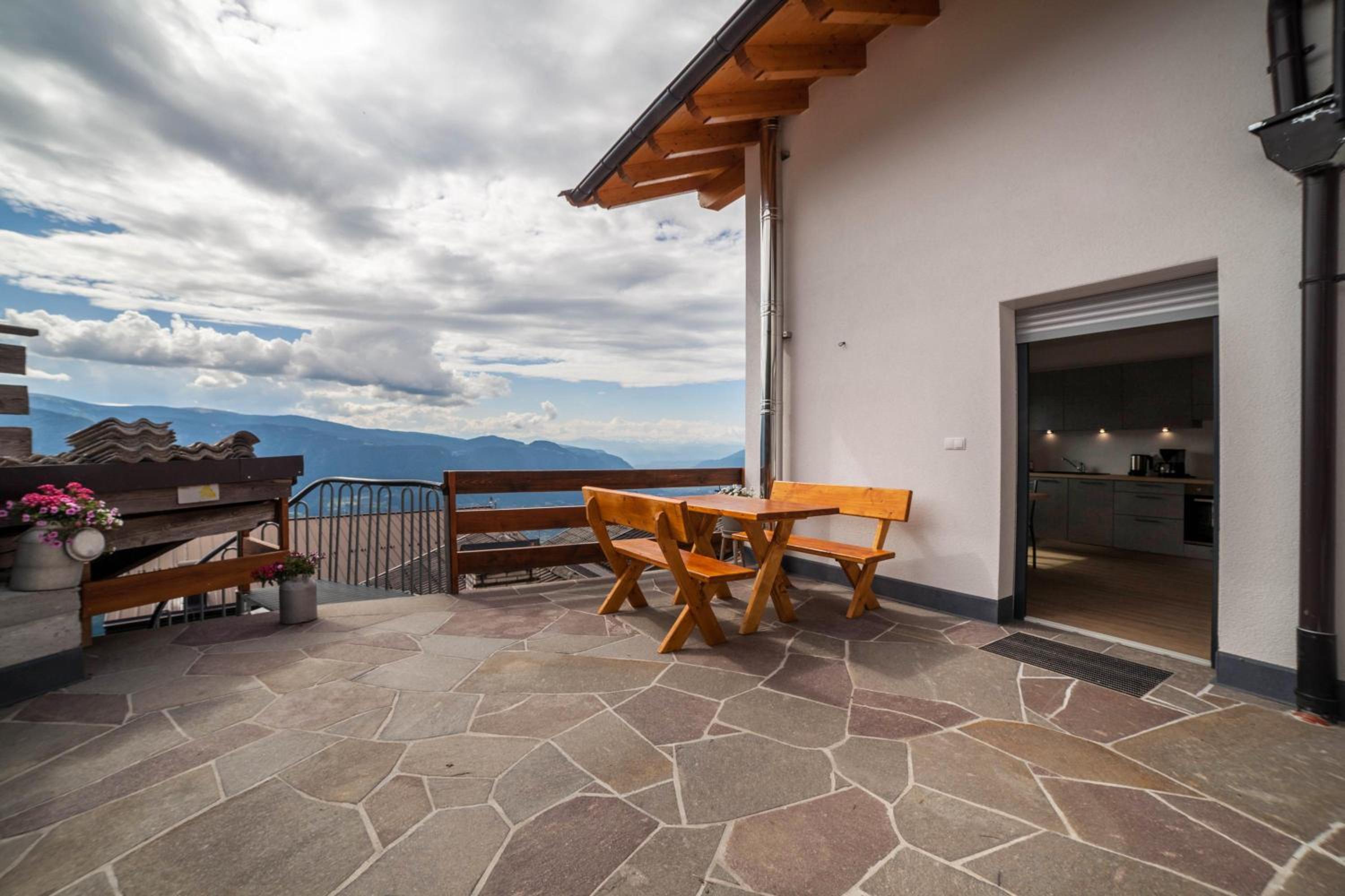 Superior One-Bedroom Apartment with Balcony photo 3