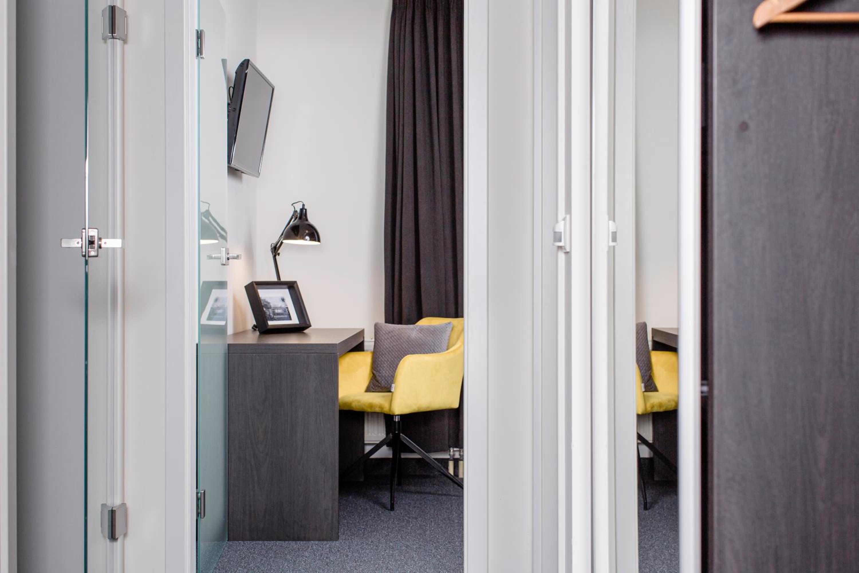 Family Suite - Photo 10