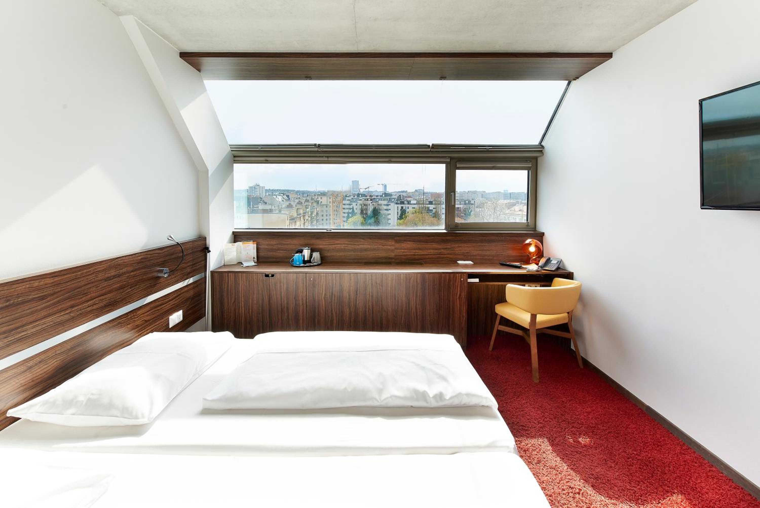 Deluxe Twin Room photo 1