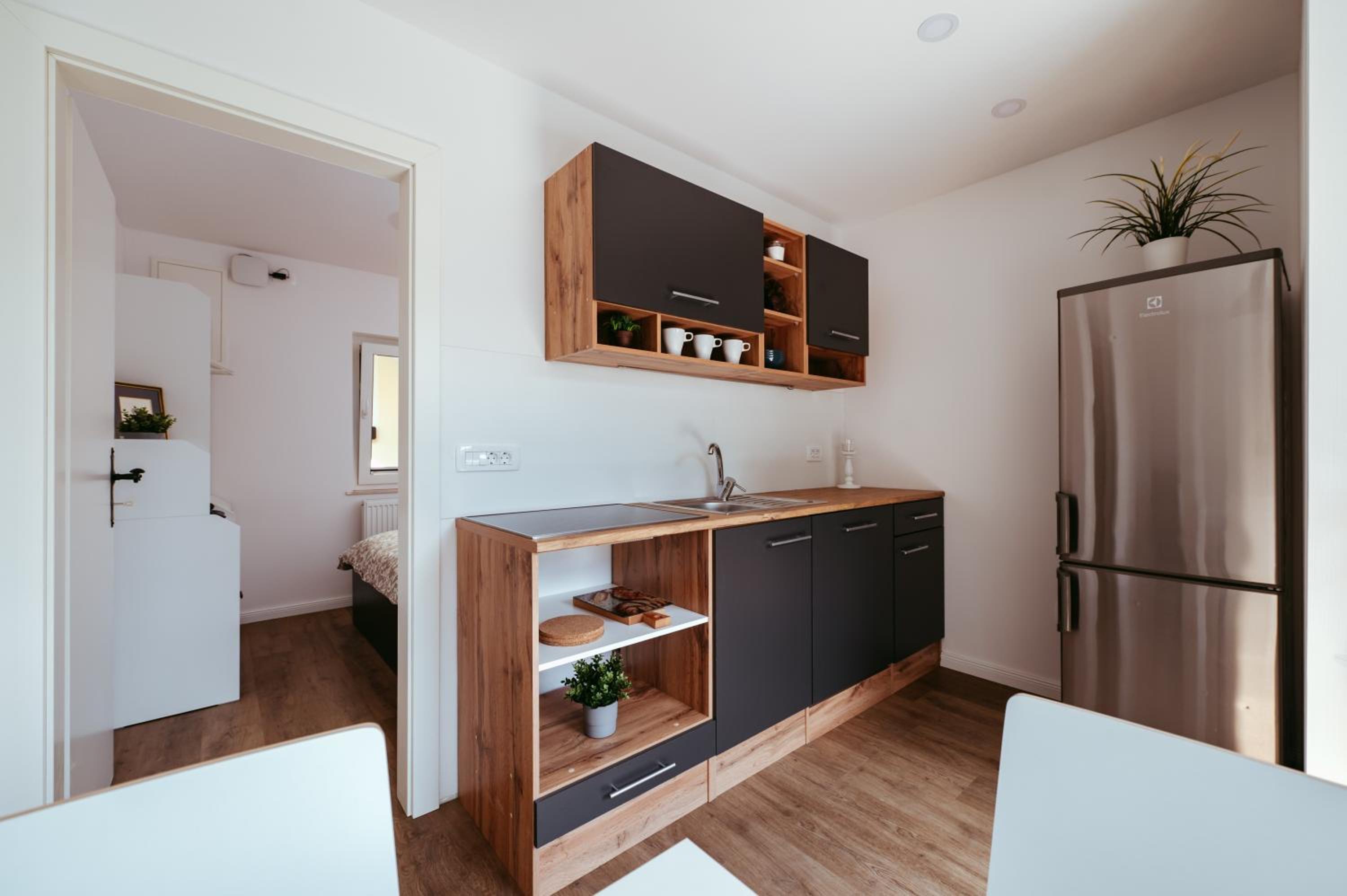 One-Bedroom Apartment - Photo 10