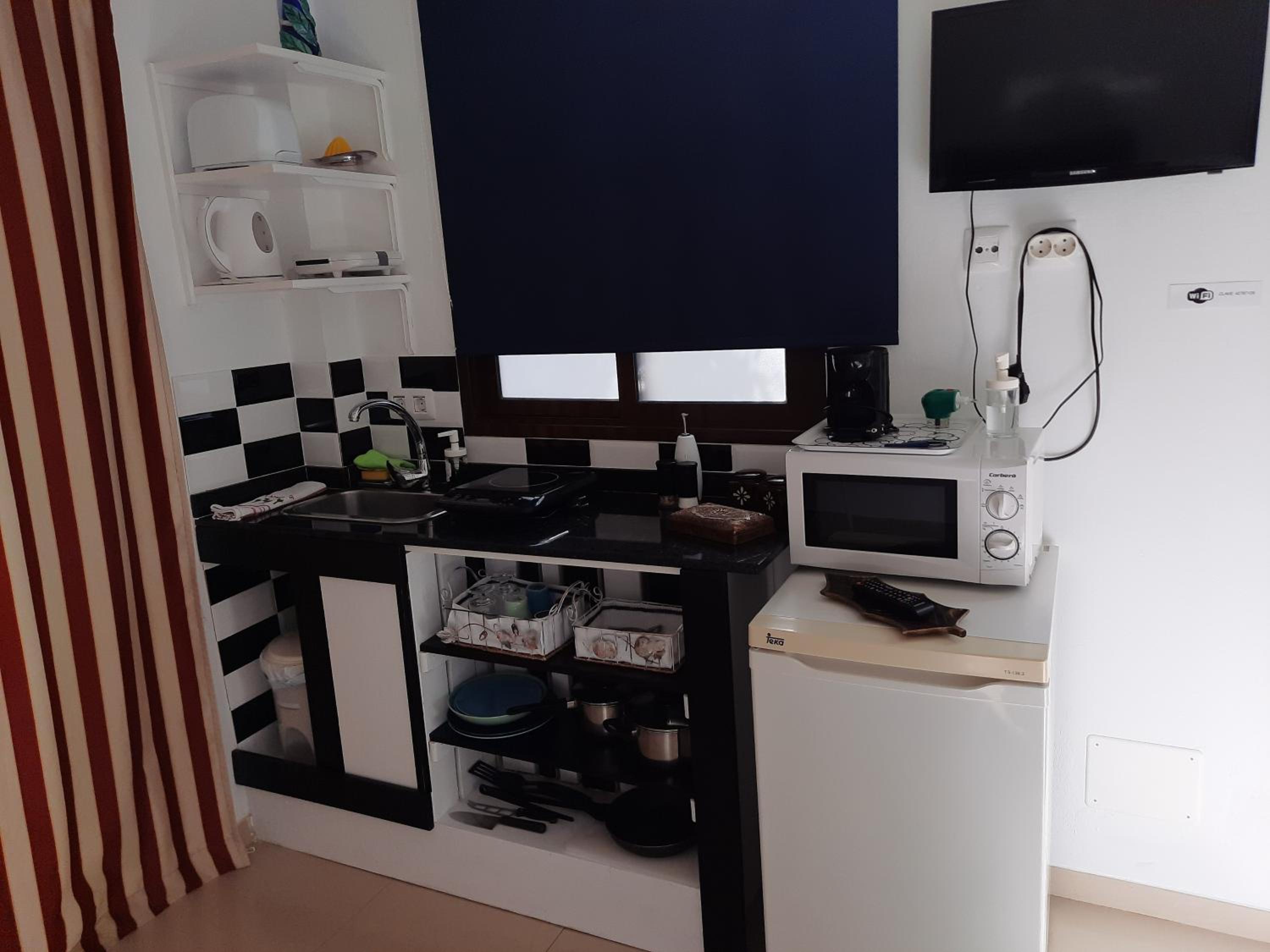 One-Bedroom Apartment - Photo 10