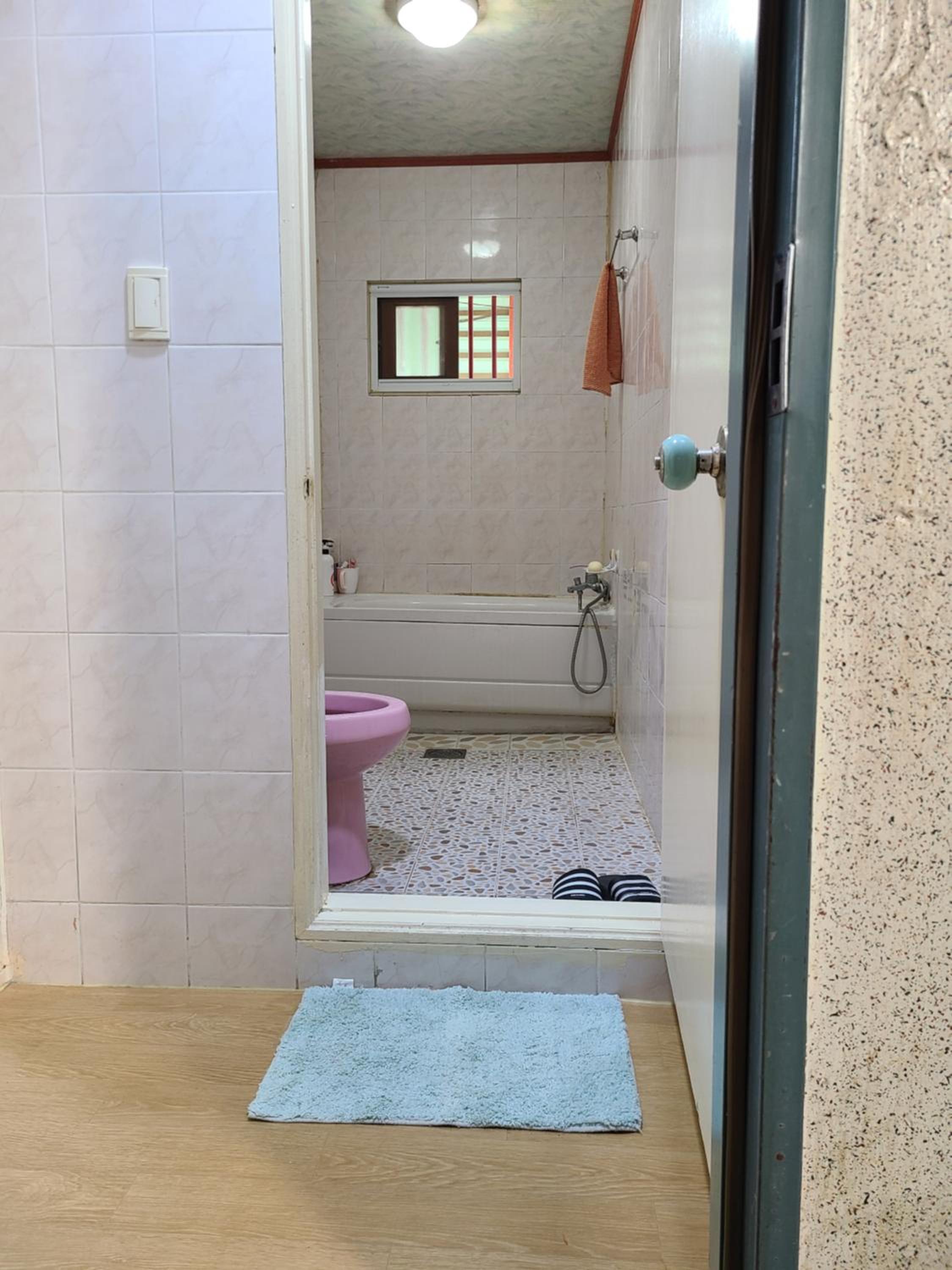 Double Room - Photo 4