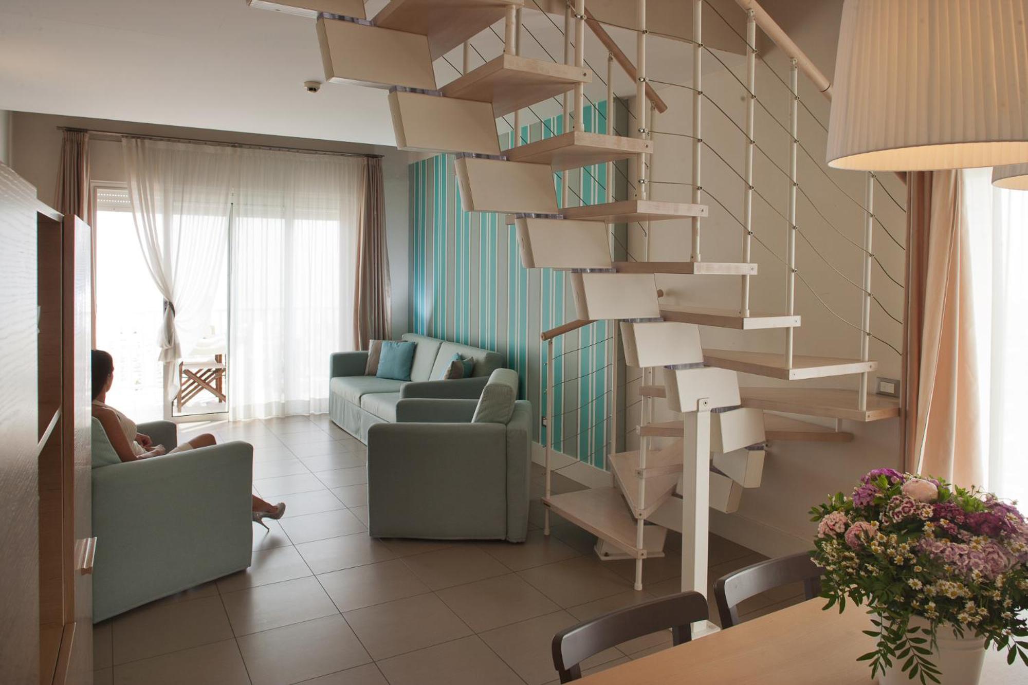 Deluxe Suite - Photo 7