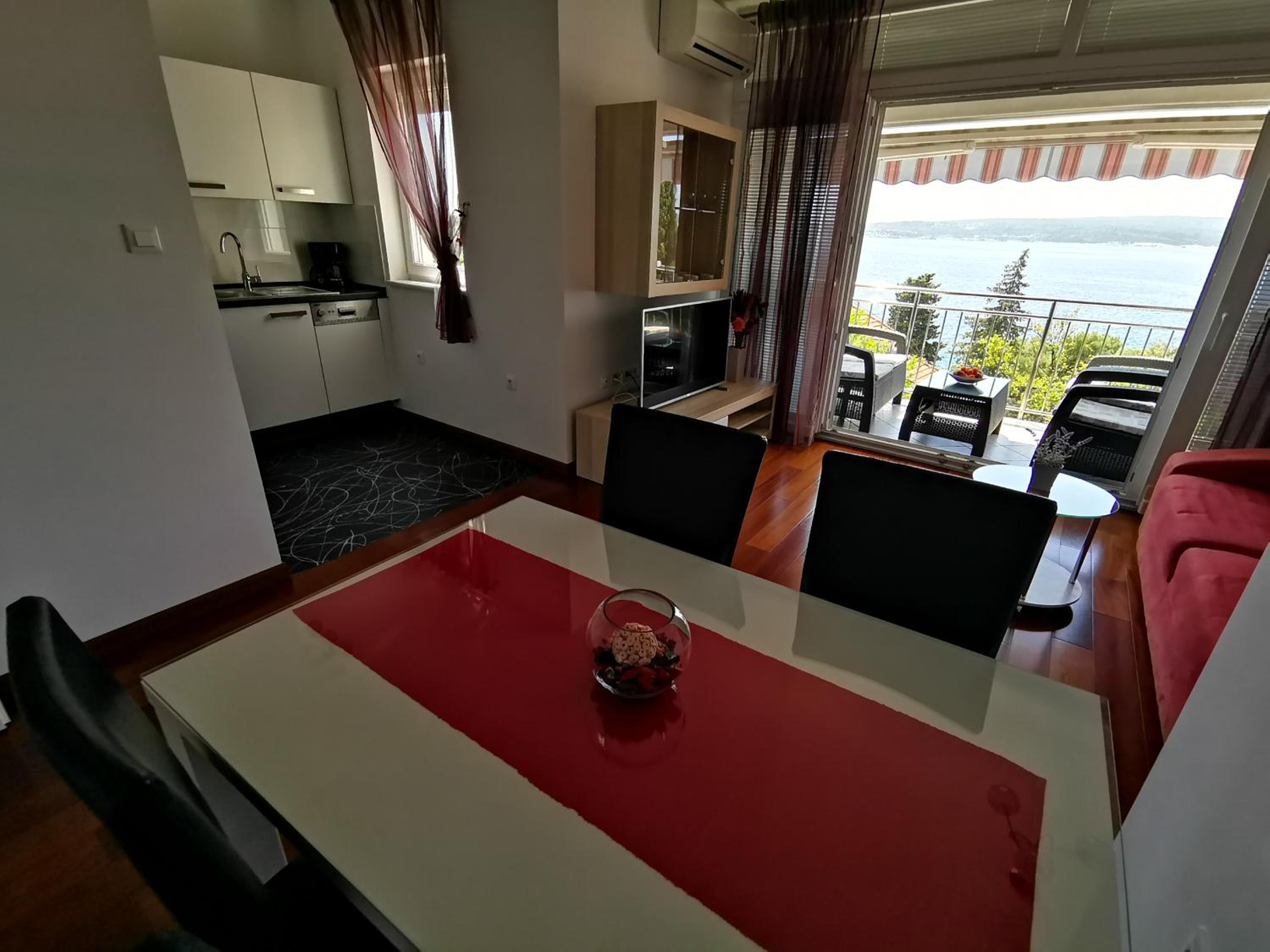 Apartment photo 1