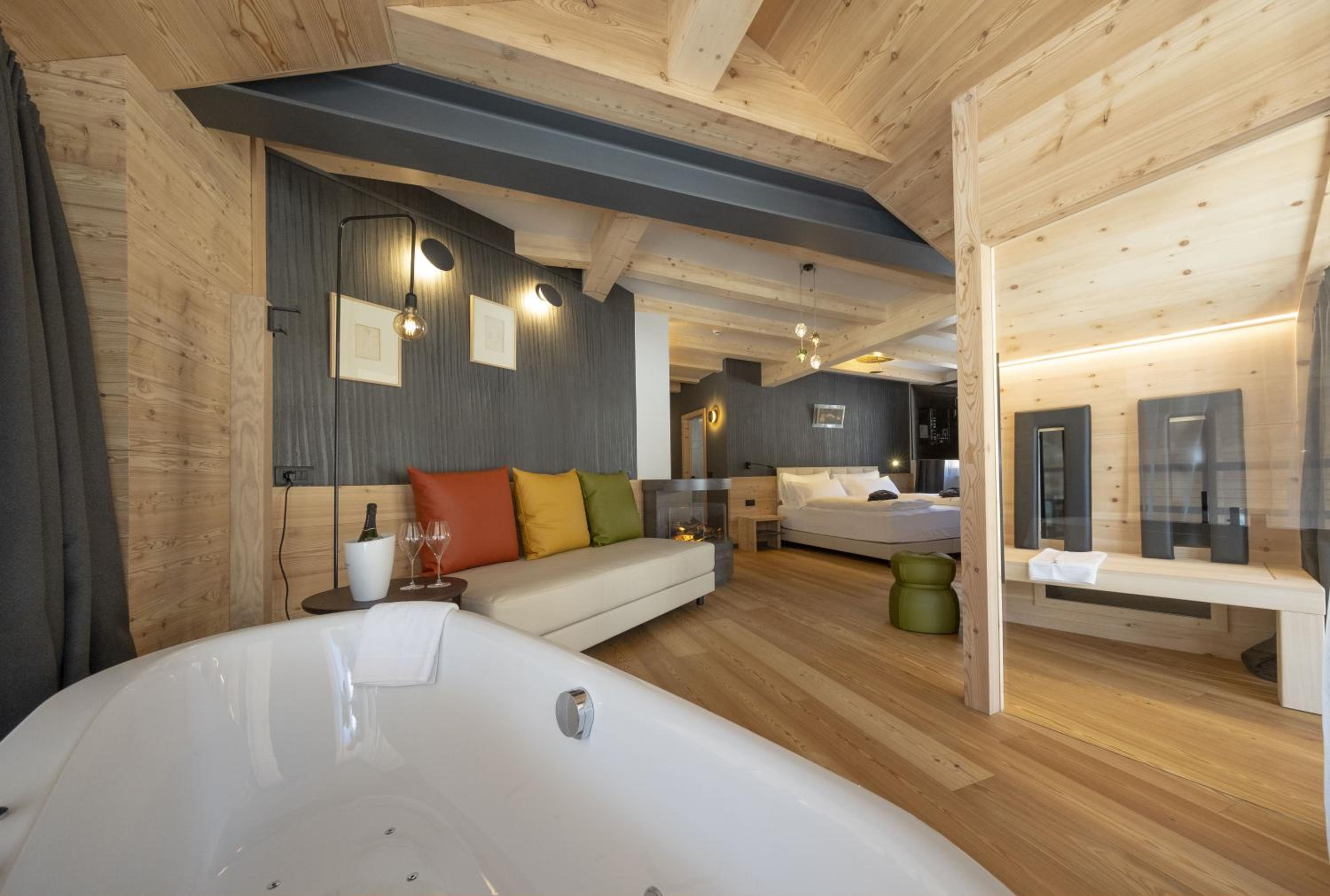 Junior Suite with Mountain View