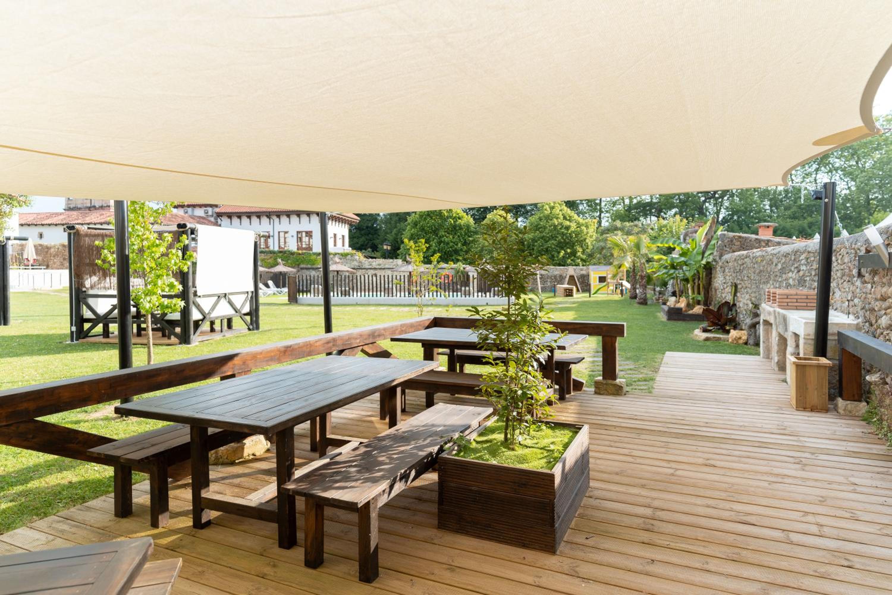 Junior Suite with Garden View - Photo 13