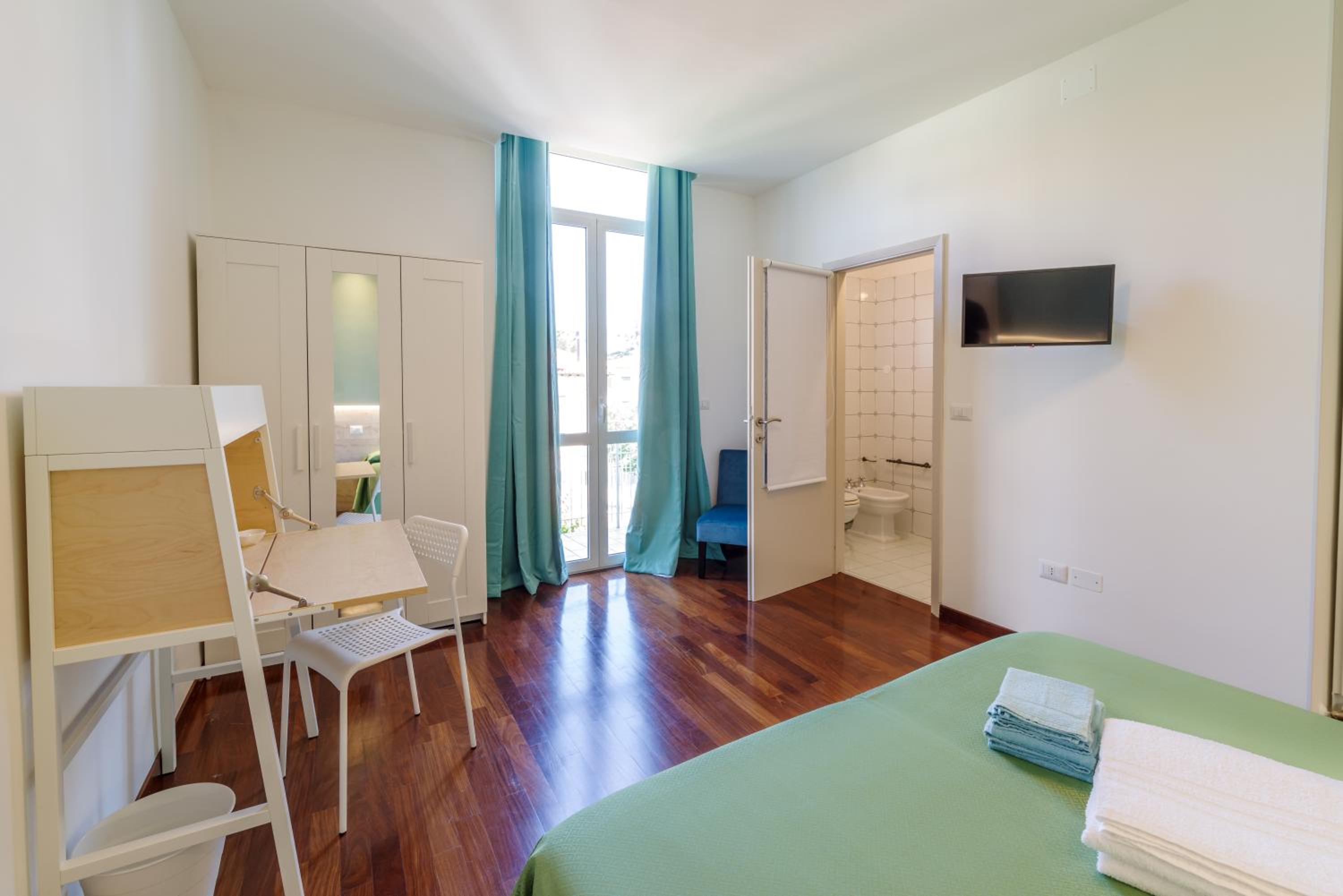 Double Or Twin Room With Private Bathroom