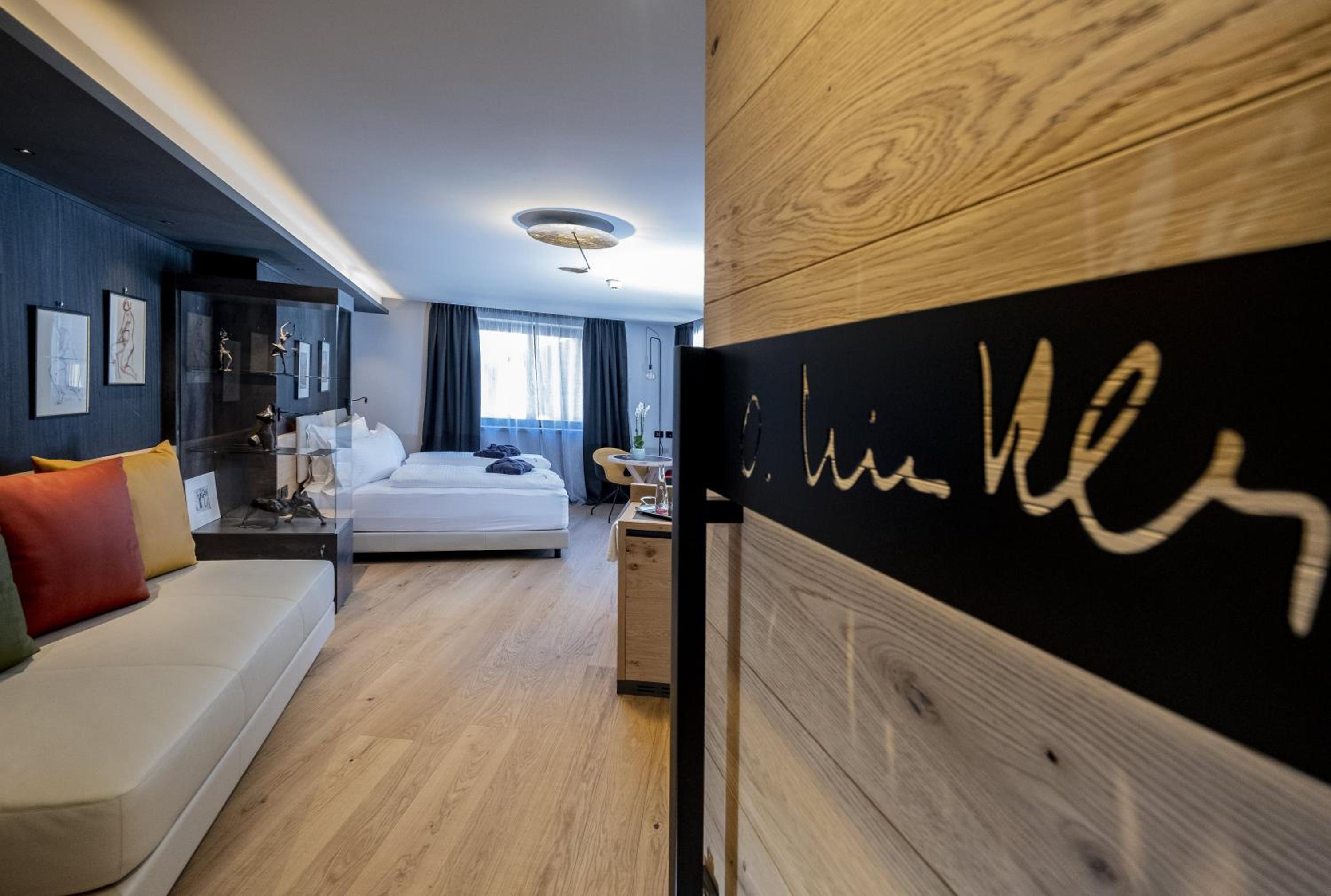 Junior Suite with Balcony