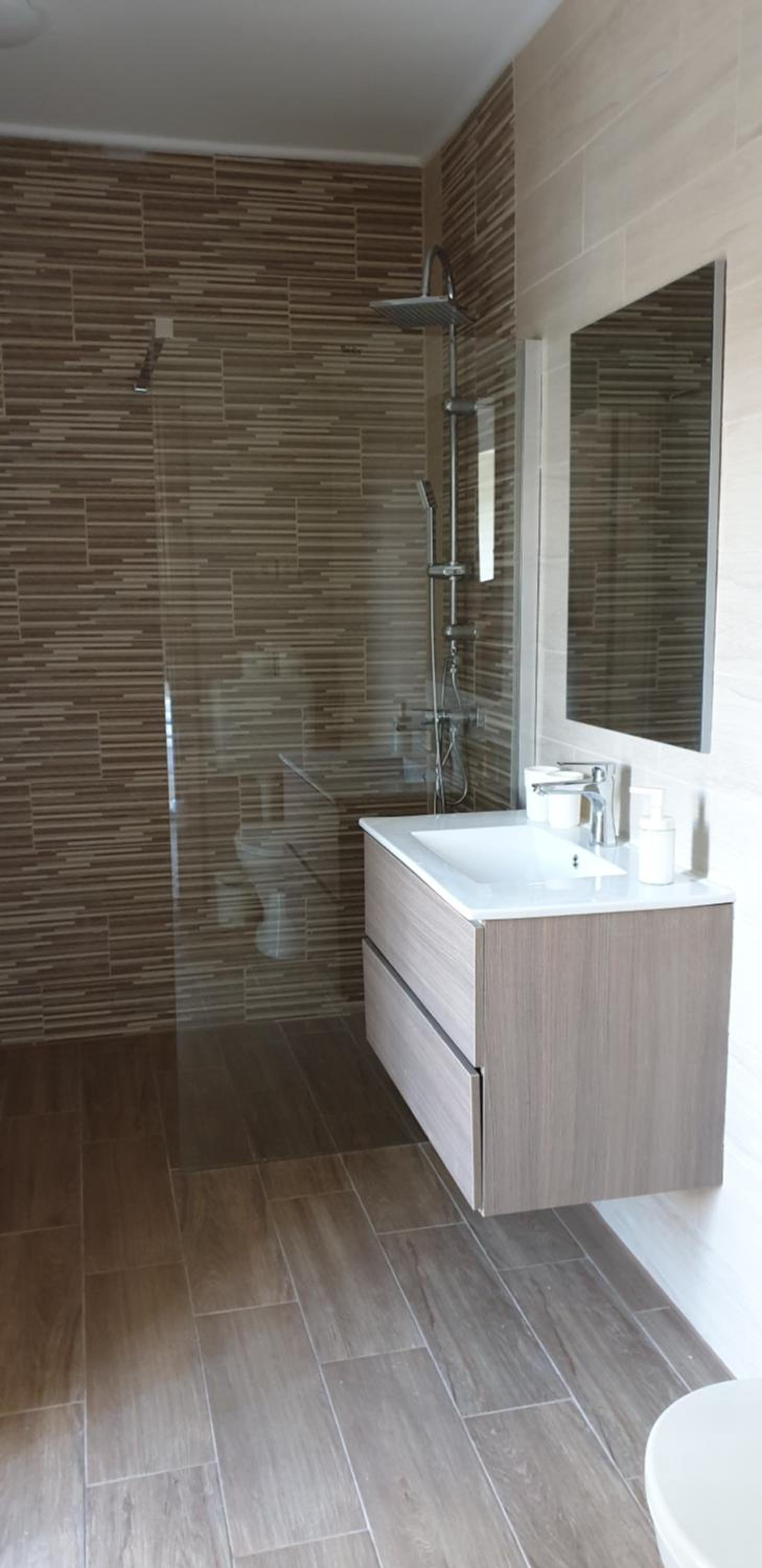 Double Room with Balcony - Photo 2