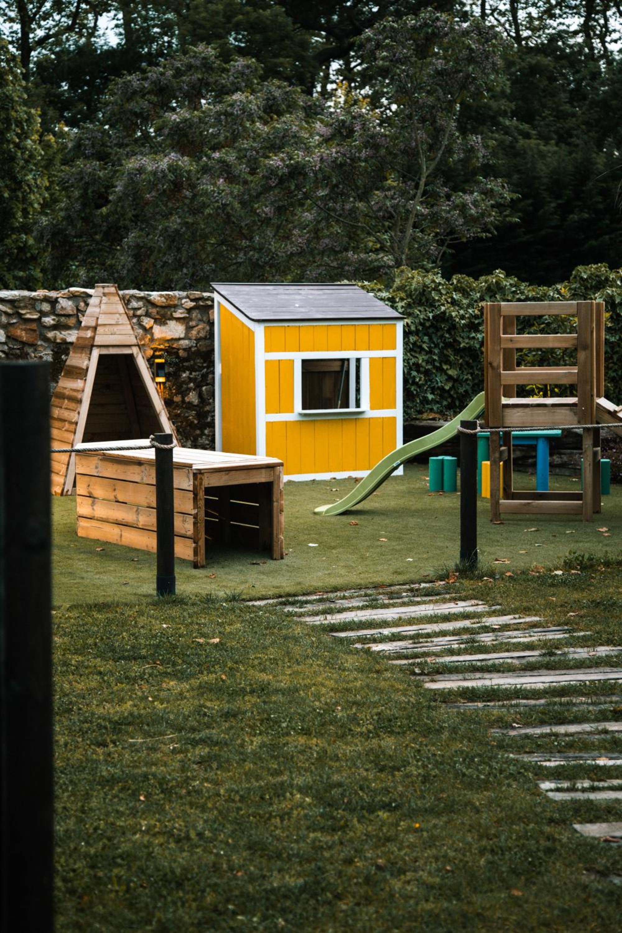 Apartment with Garden View - Photo 13