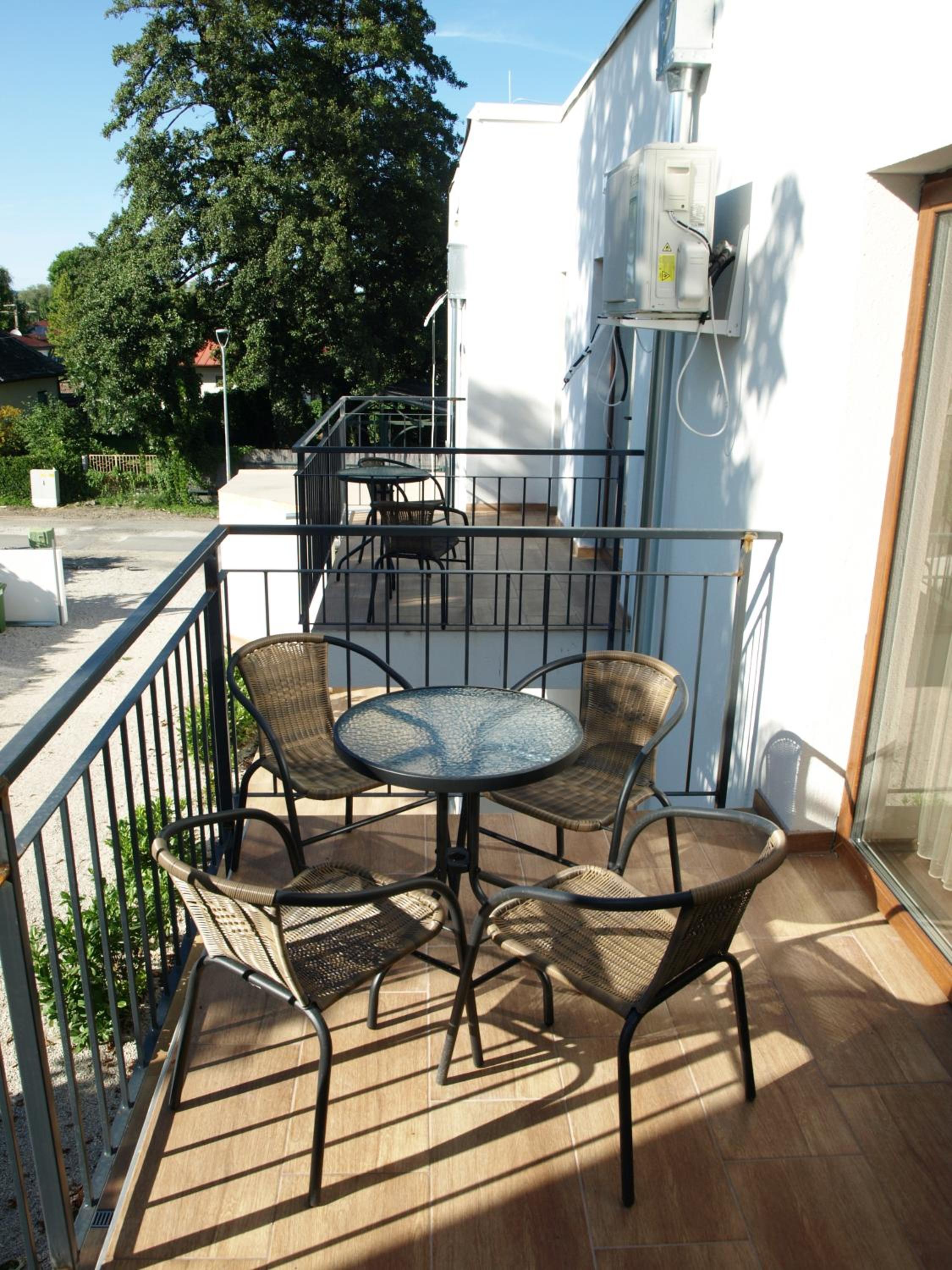 Family Room with Balcony - Photo 2
