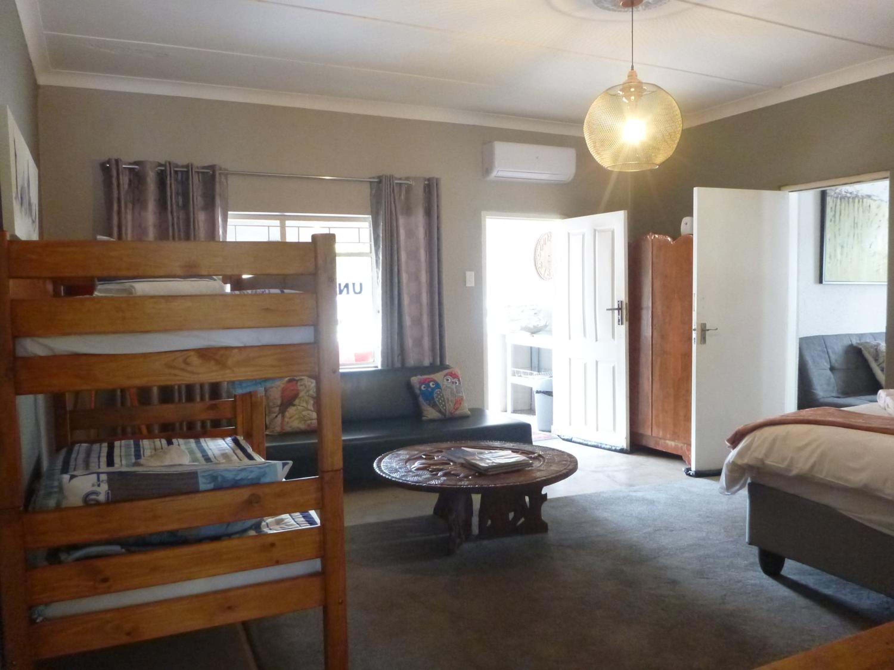 Deluxe Suite - Photo 14