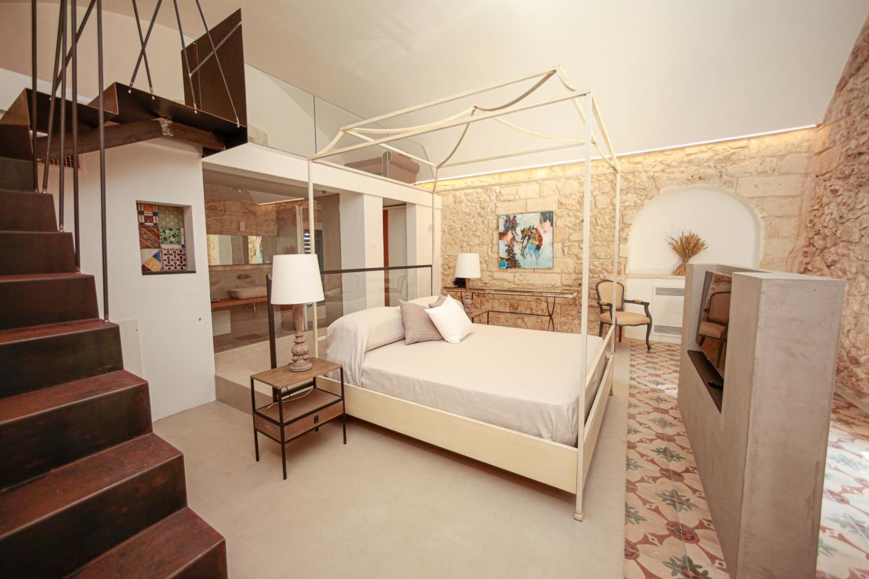Suite with Spa Bath
