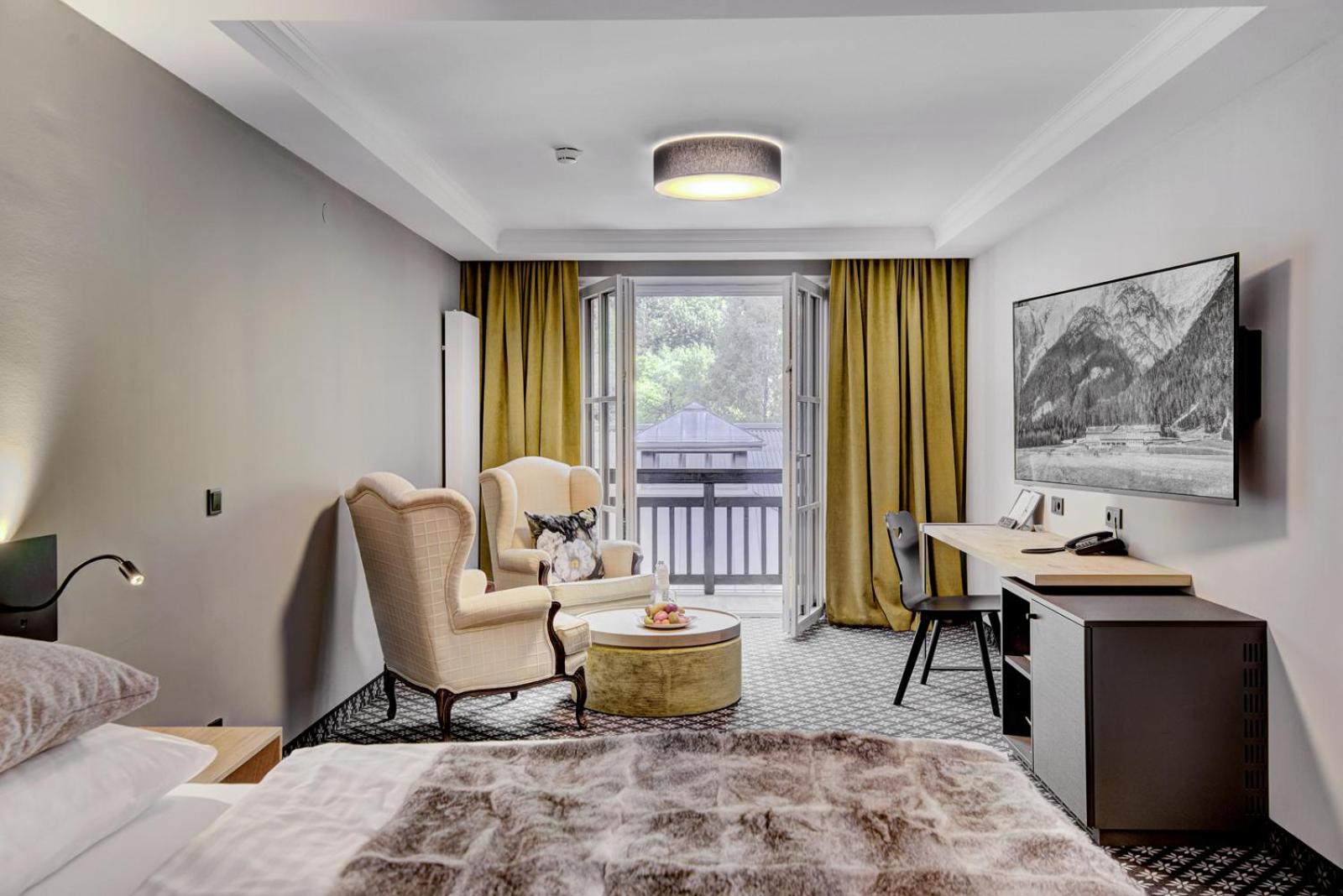 Superior Double Room with Balcony photo 1