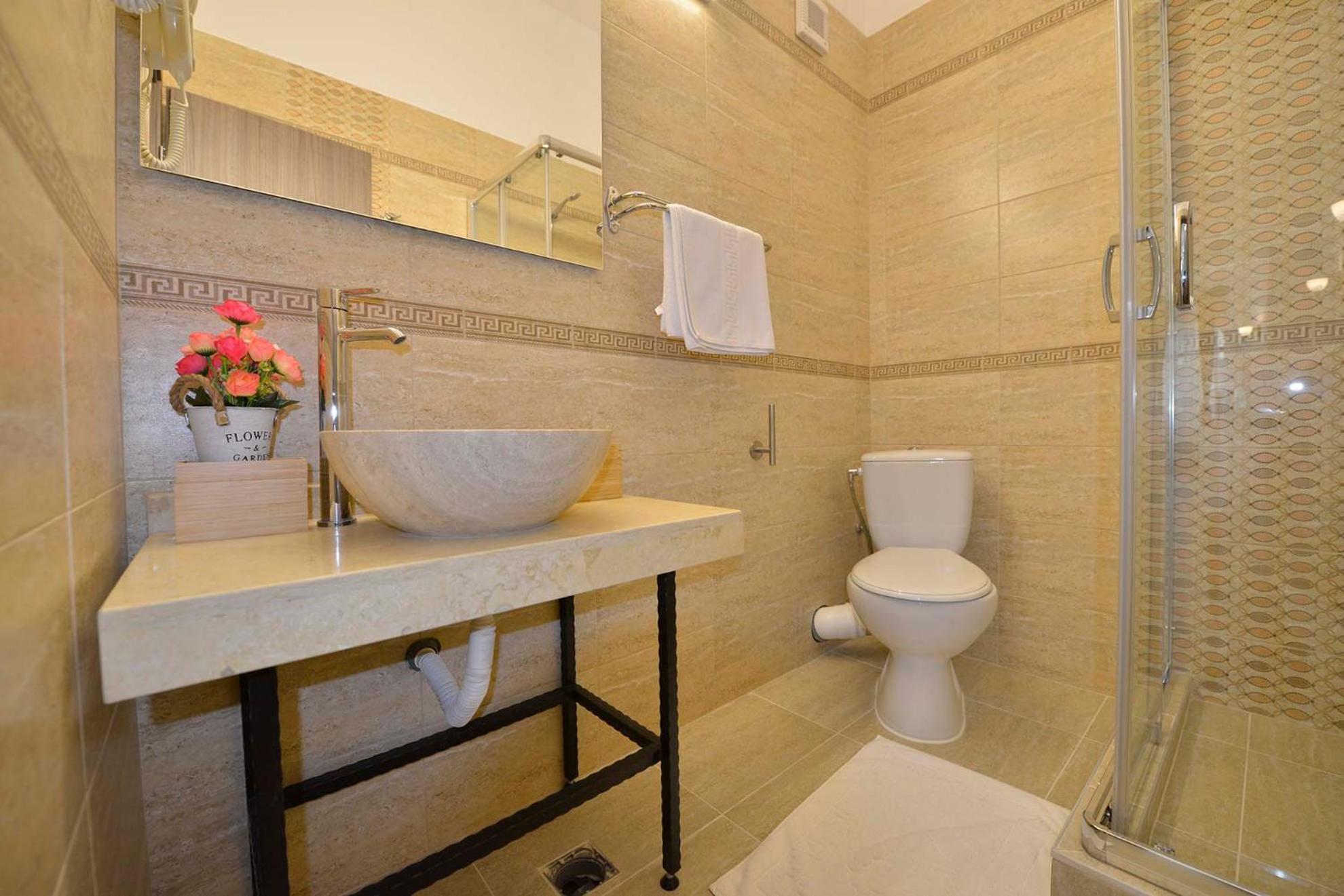 Two-Bedroom Apartment - Photo 14