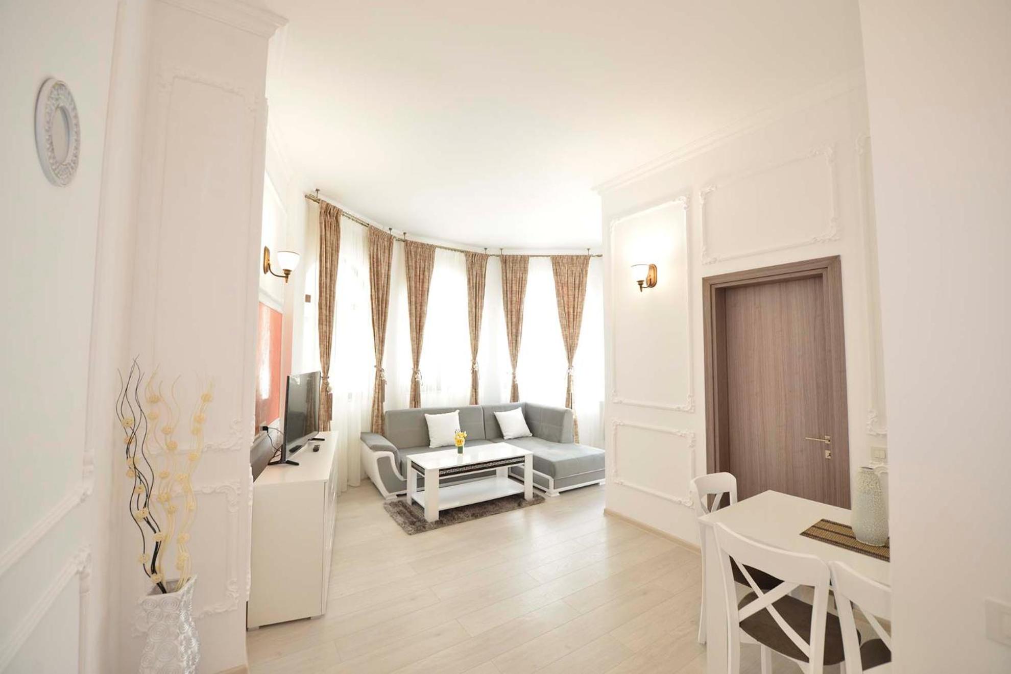 Two-Bedroom Apartment - Photo 11