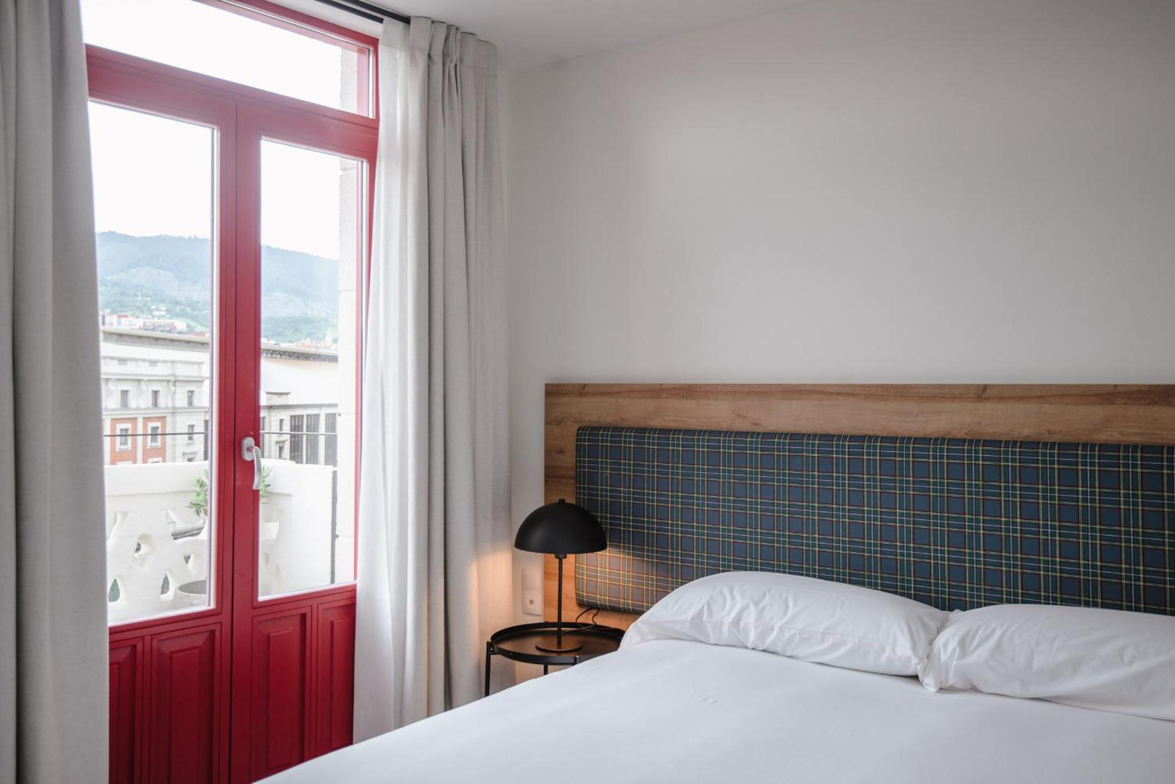 Double Room - Photo 5