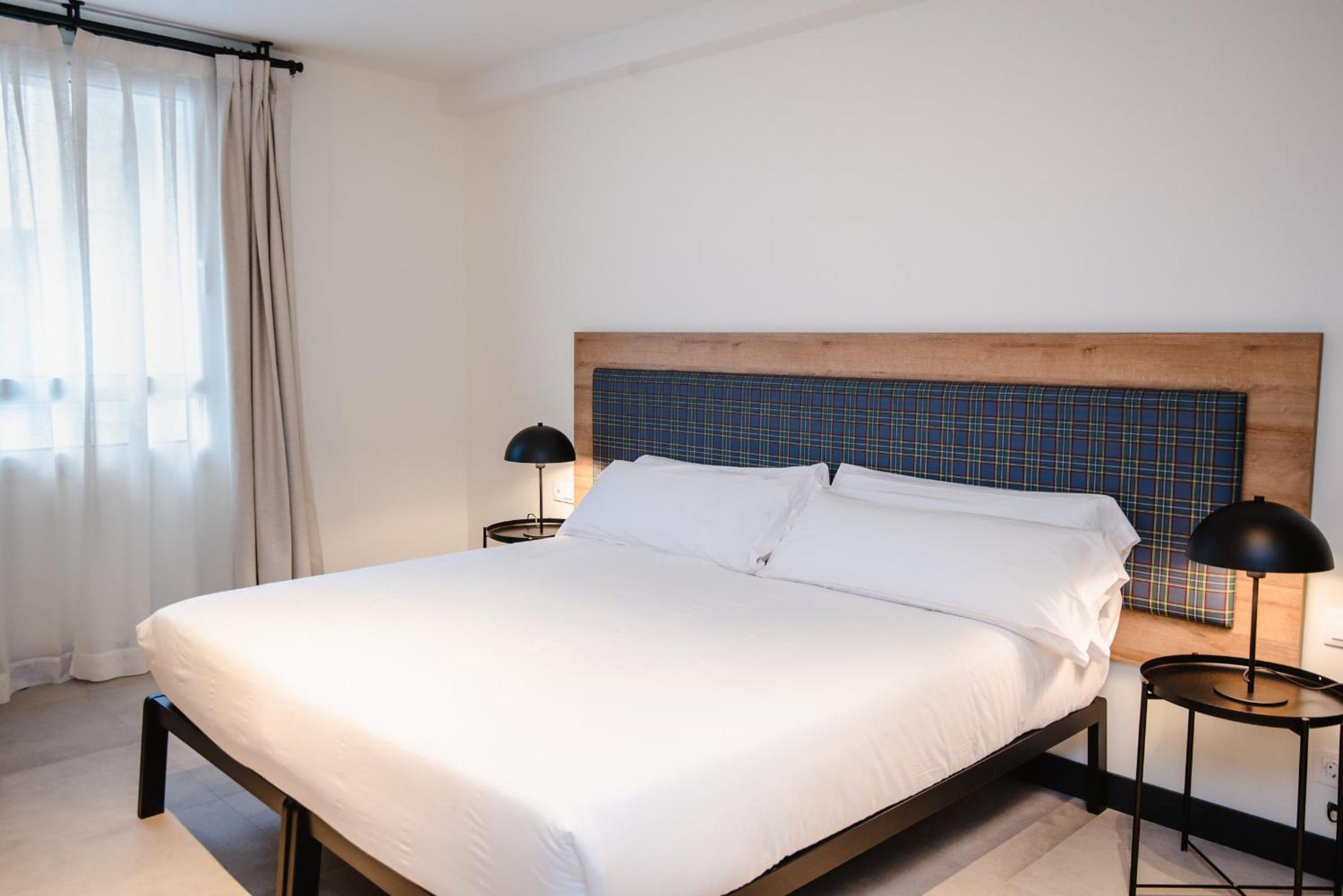 Twin Room - Photo 4