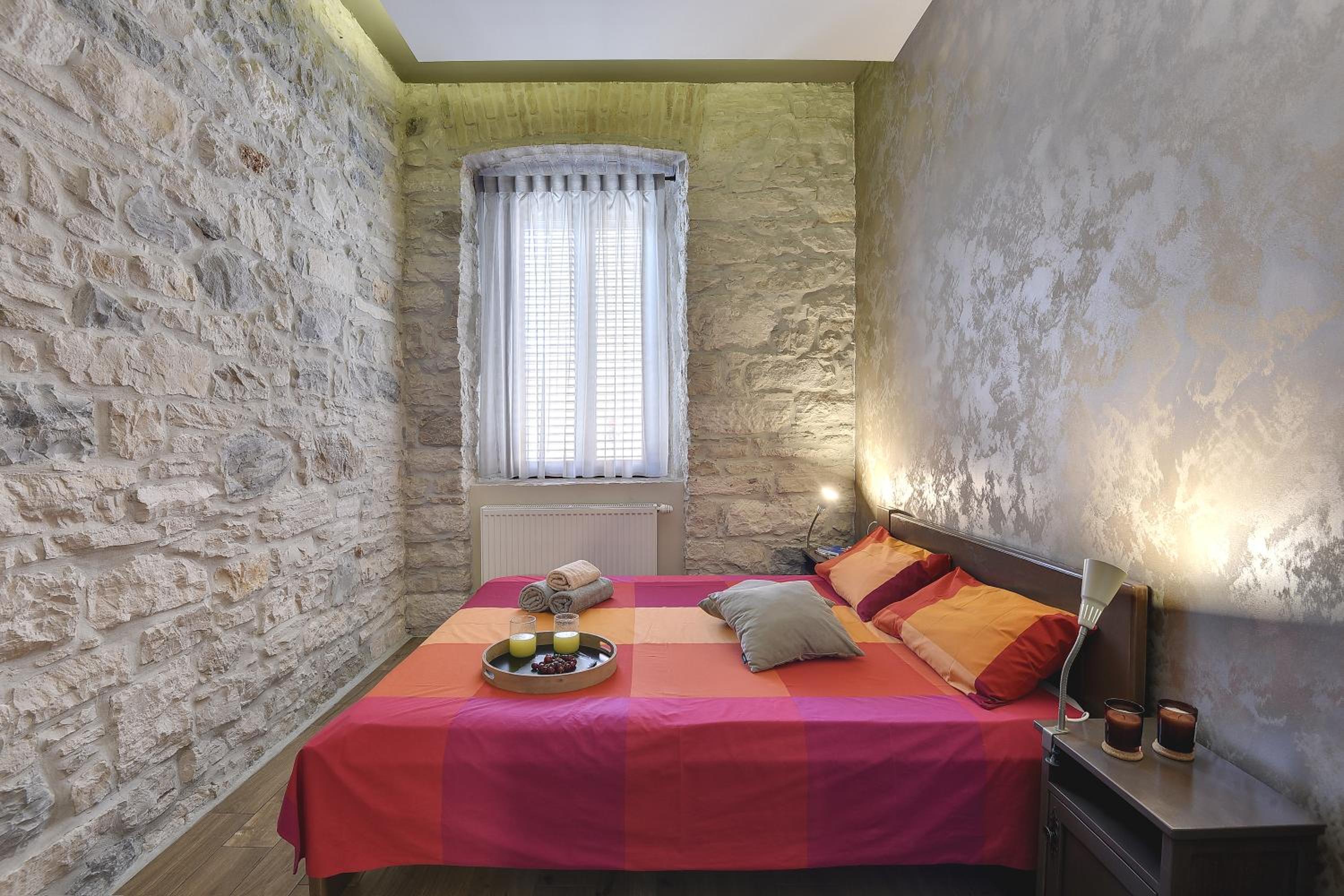 Superior One-Bedroom Apartment (2+2 people)