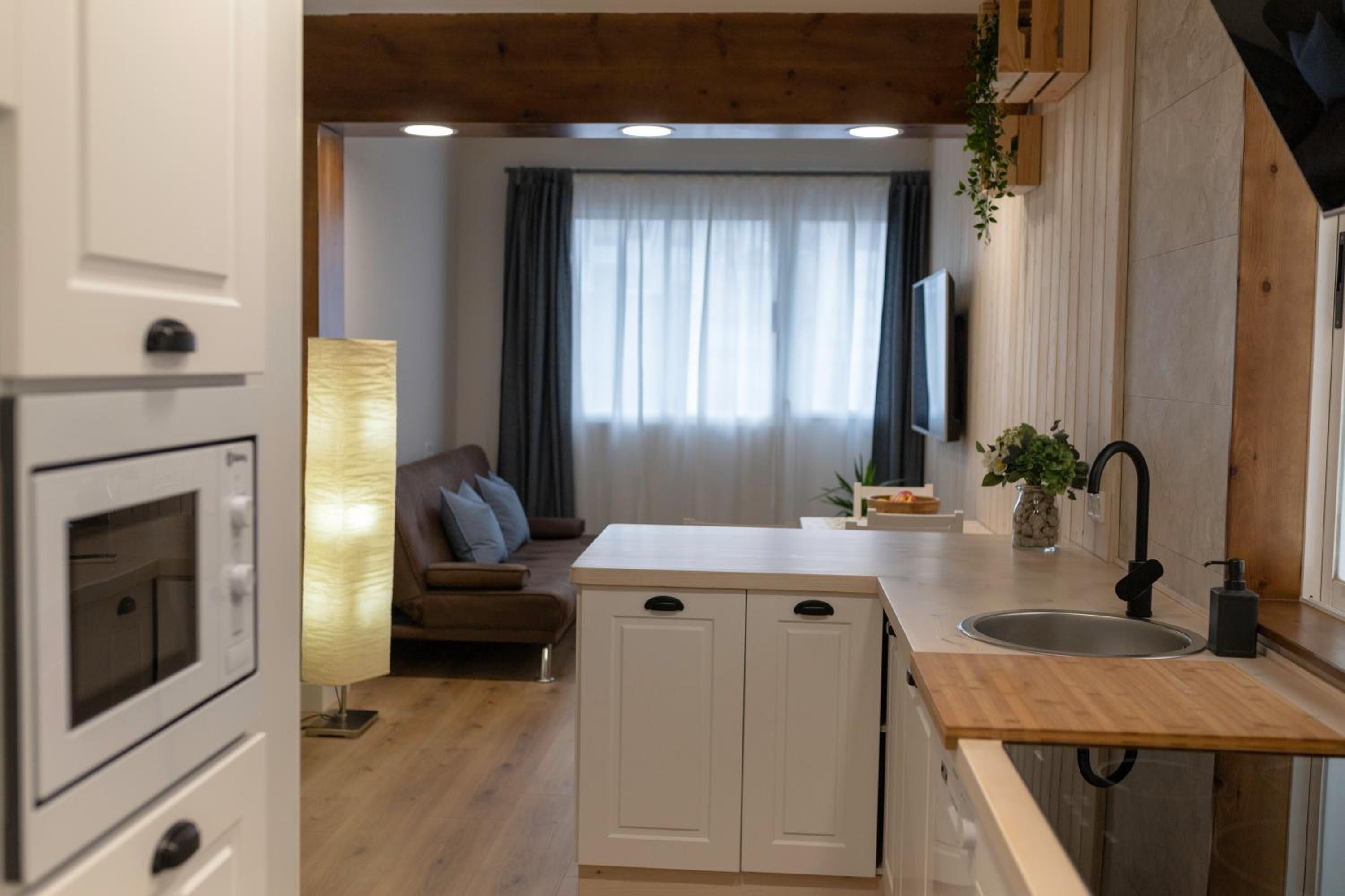 Family Room with Bath - Photo 9